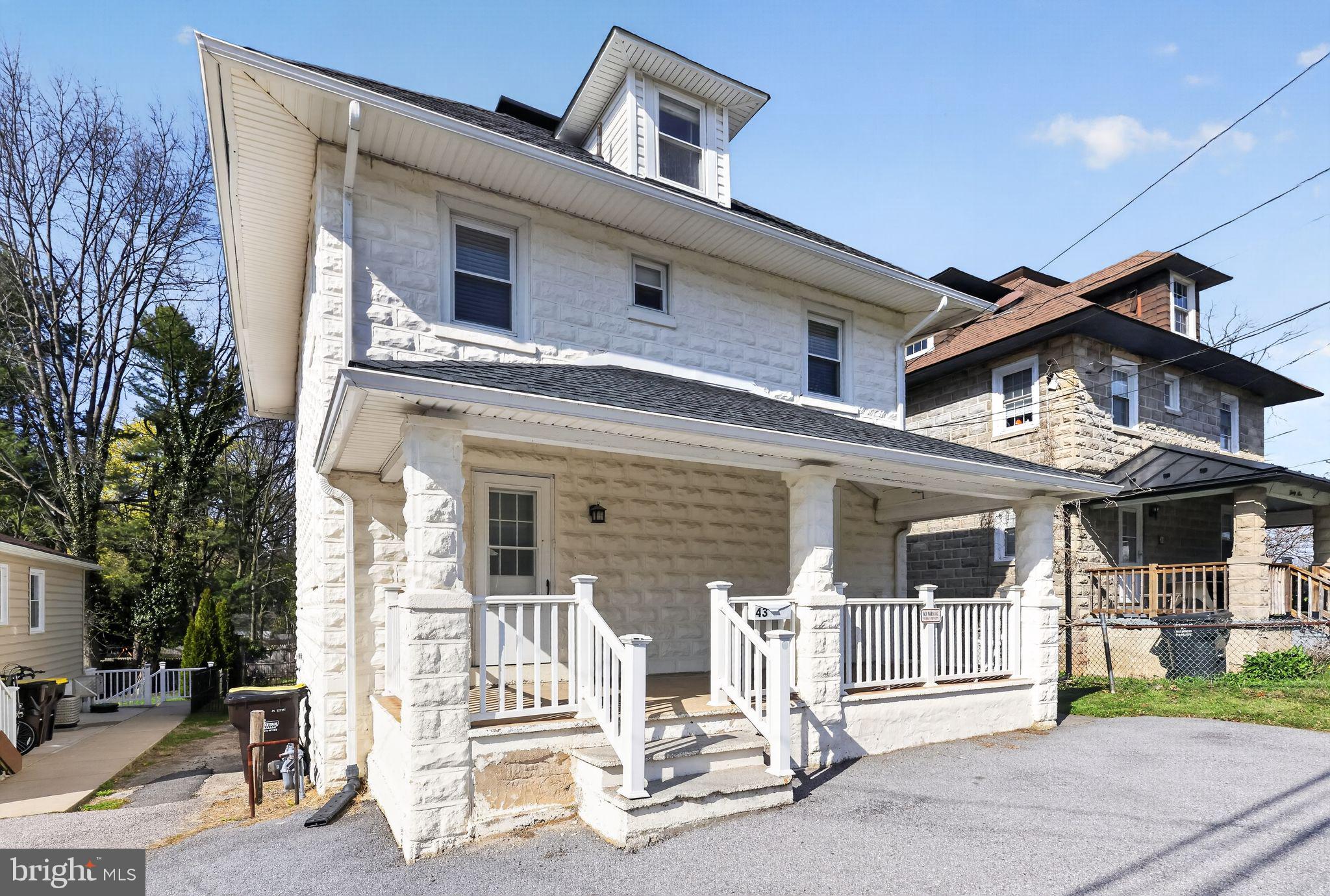 PAOLI GARDENS - Residential