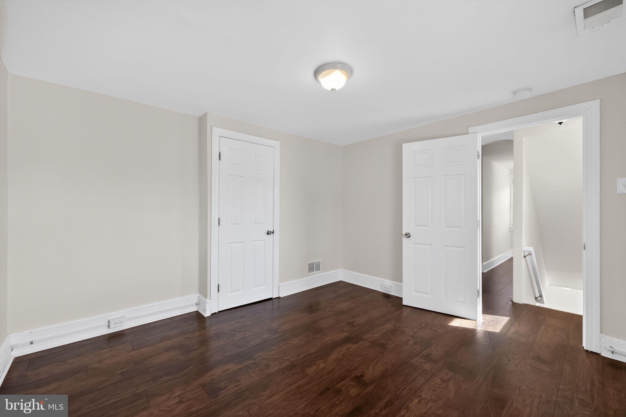 PAOLI GARDENS - Residential