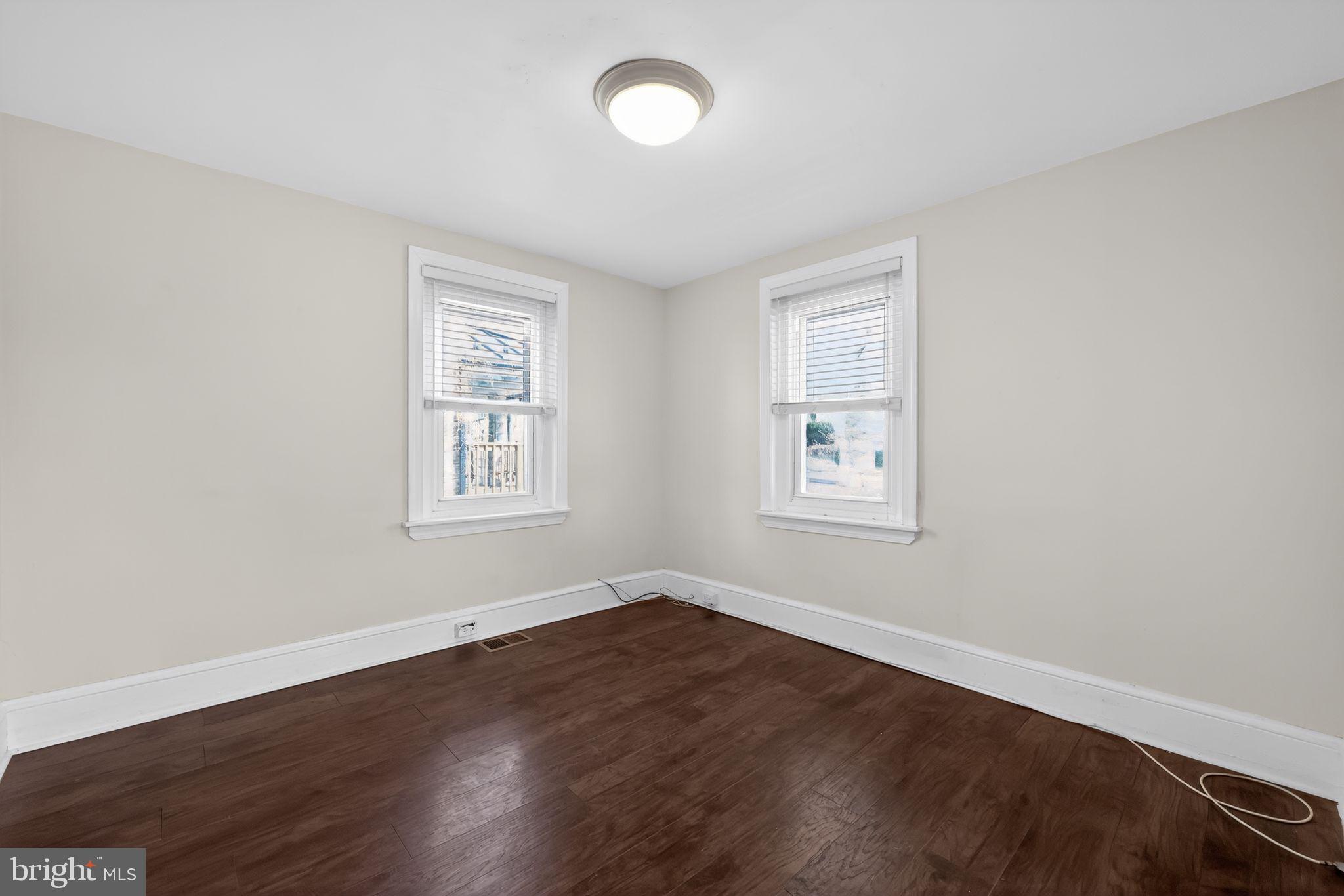 PAOLI GARDENS - Residential