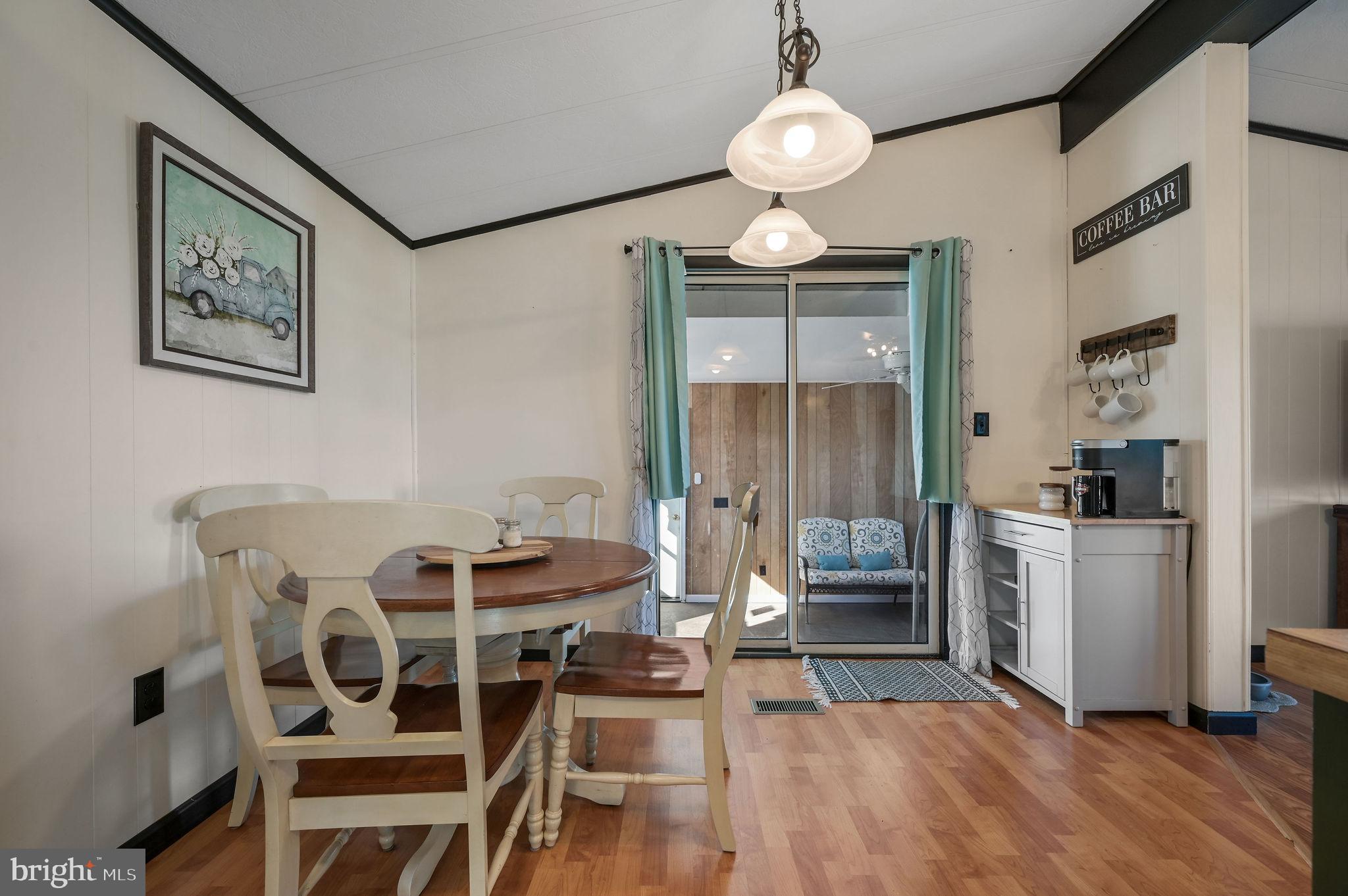 FELTON - Residential