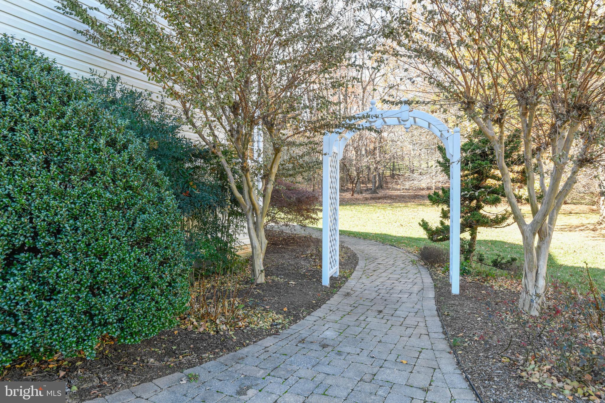 BROOKSIDE - Residential
