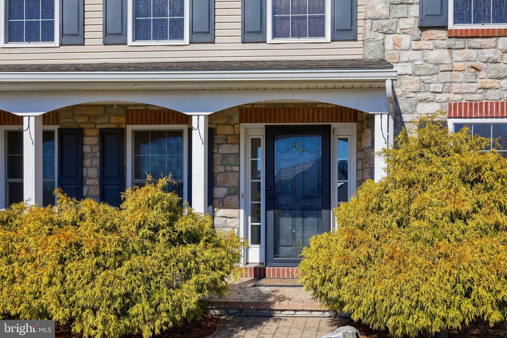 Photo of 40 Creekview Drive, PARADISE, PA 17562 (MLS # PALA2084098)