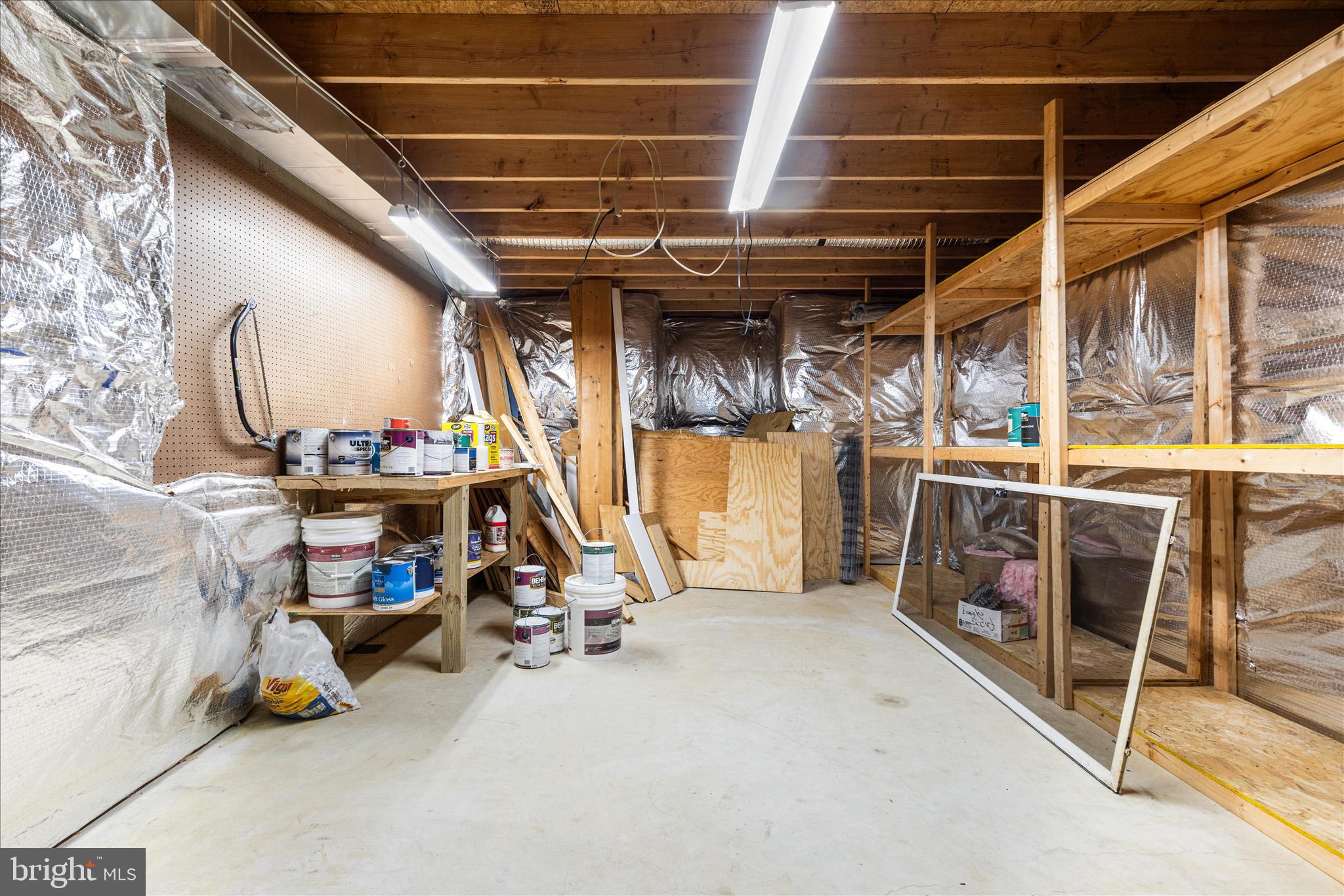 ROUND HILL - Residential