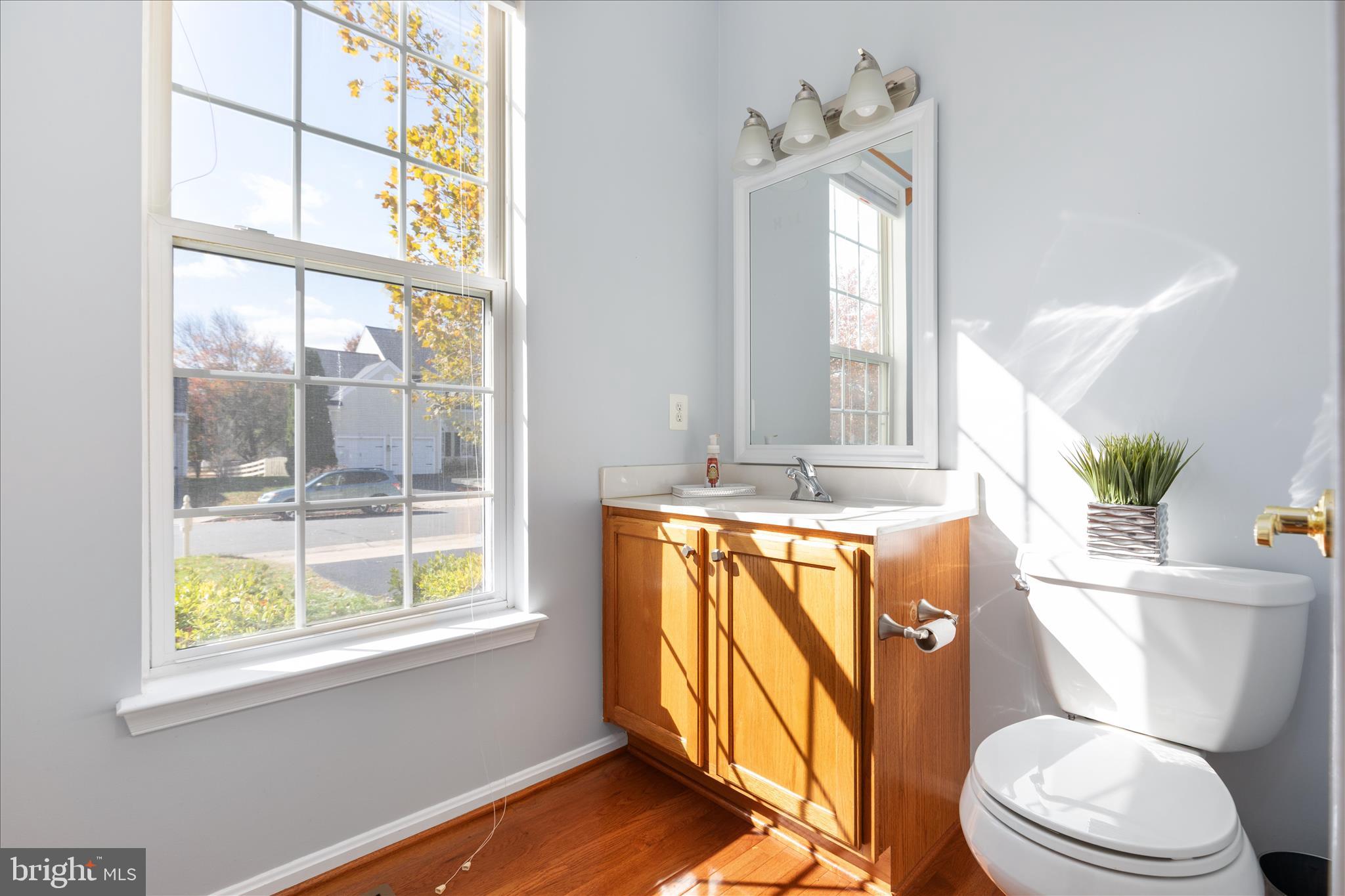 ROUND HILL - Residential