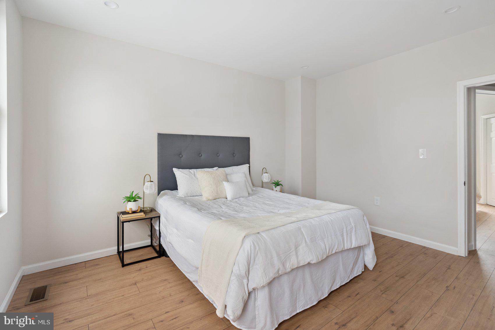 CARROLL-SOUTH HILTON - Residential