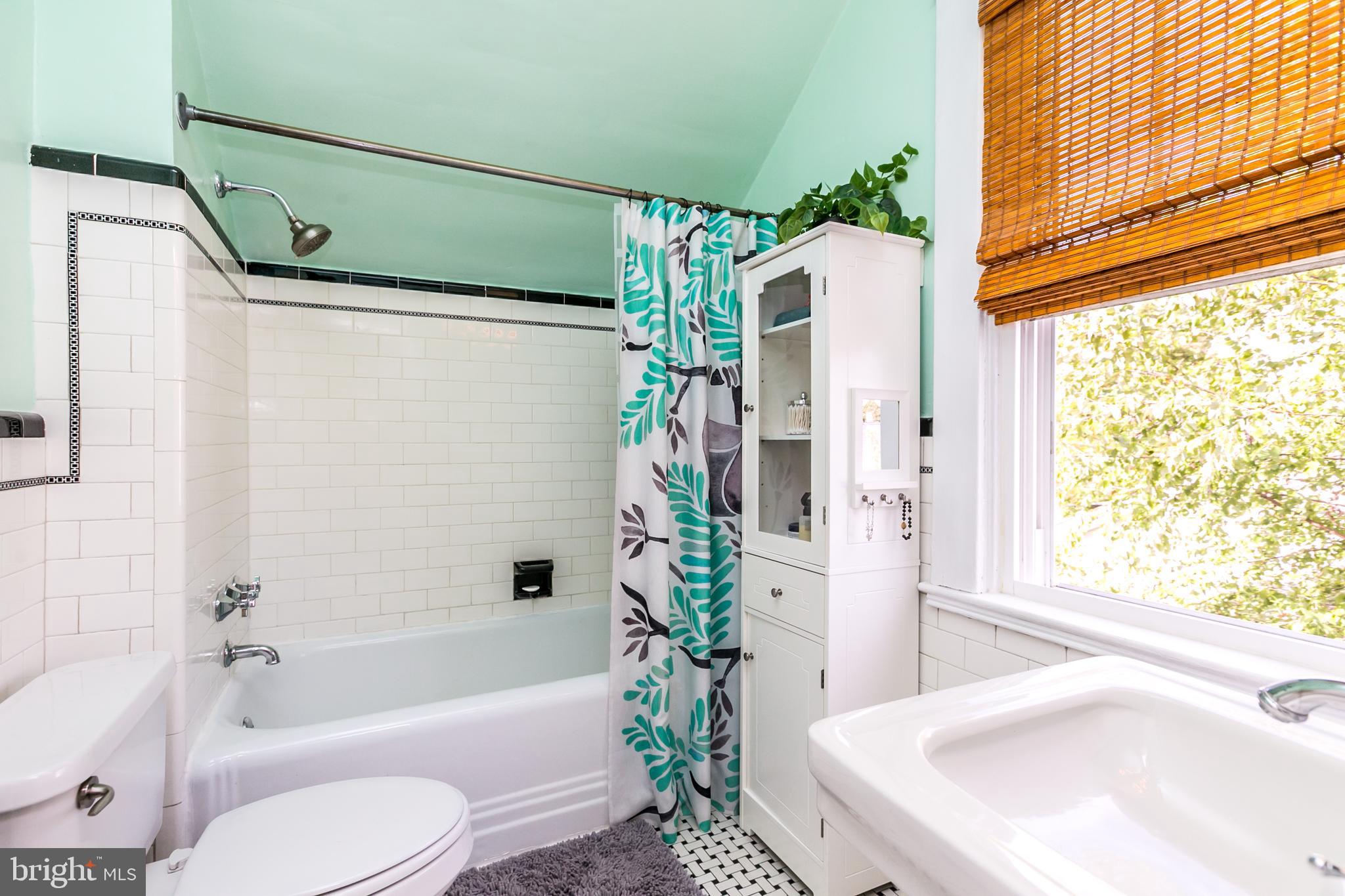 HAMILTON HEIGHTS - Residential