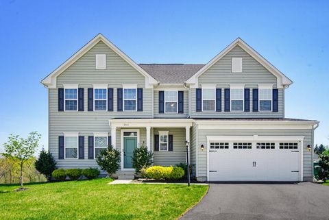 Photo of 2043 Advisory Court, SYKESVILLE, MD 21784 (MLS # MDCR2034366)