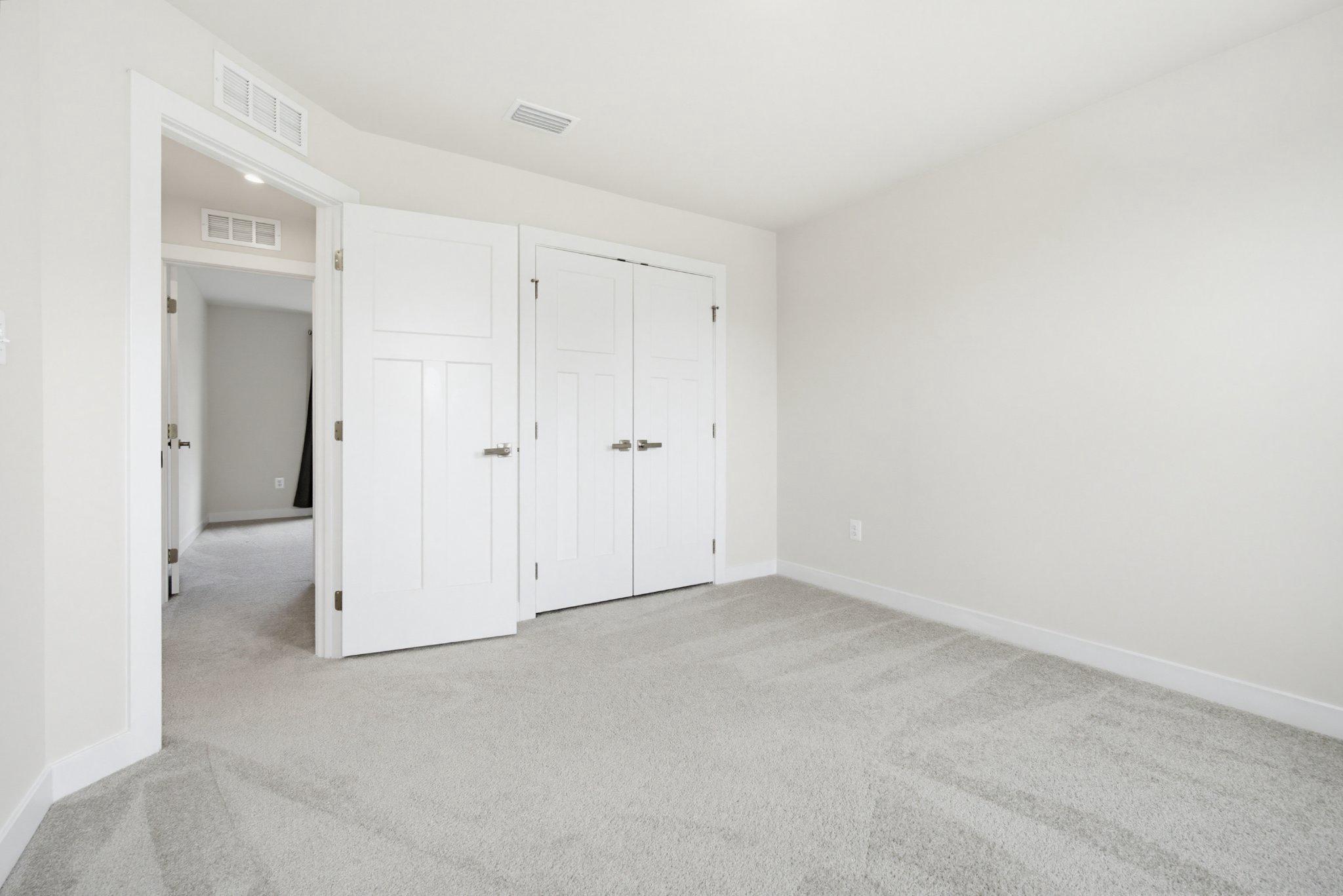 RUSTIC RISING - Residential