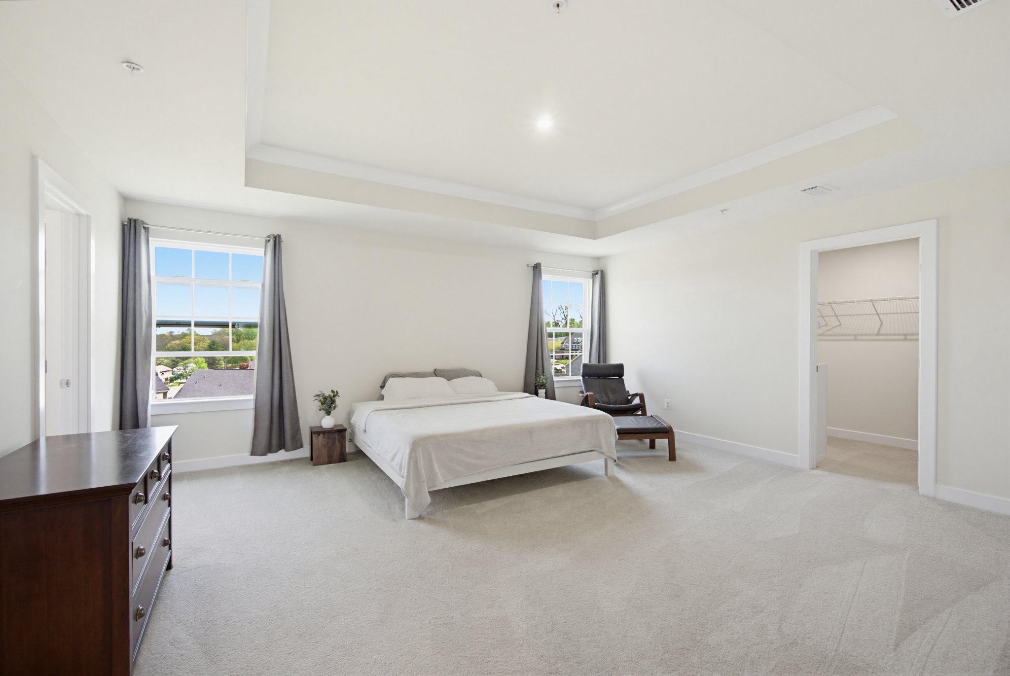 RUSTIC RISING - Residential