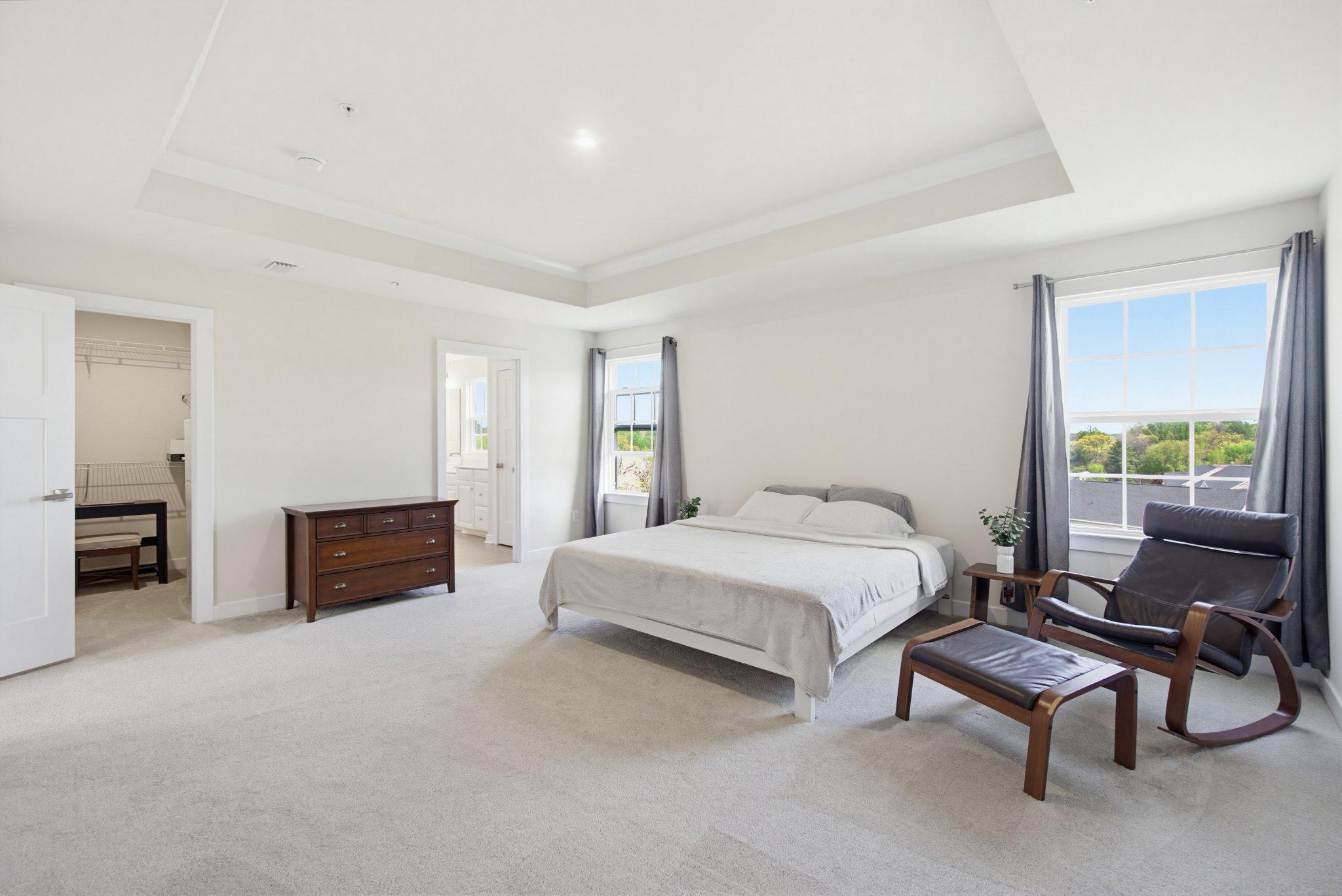 RUSTIC RISING - Residential