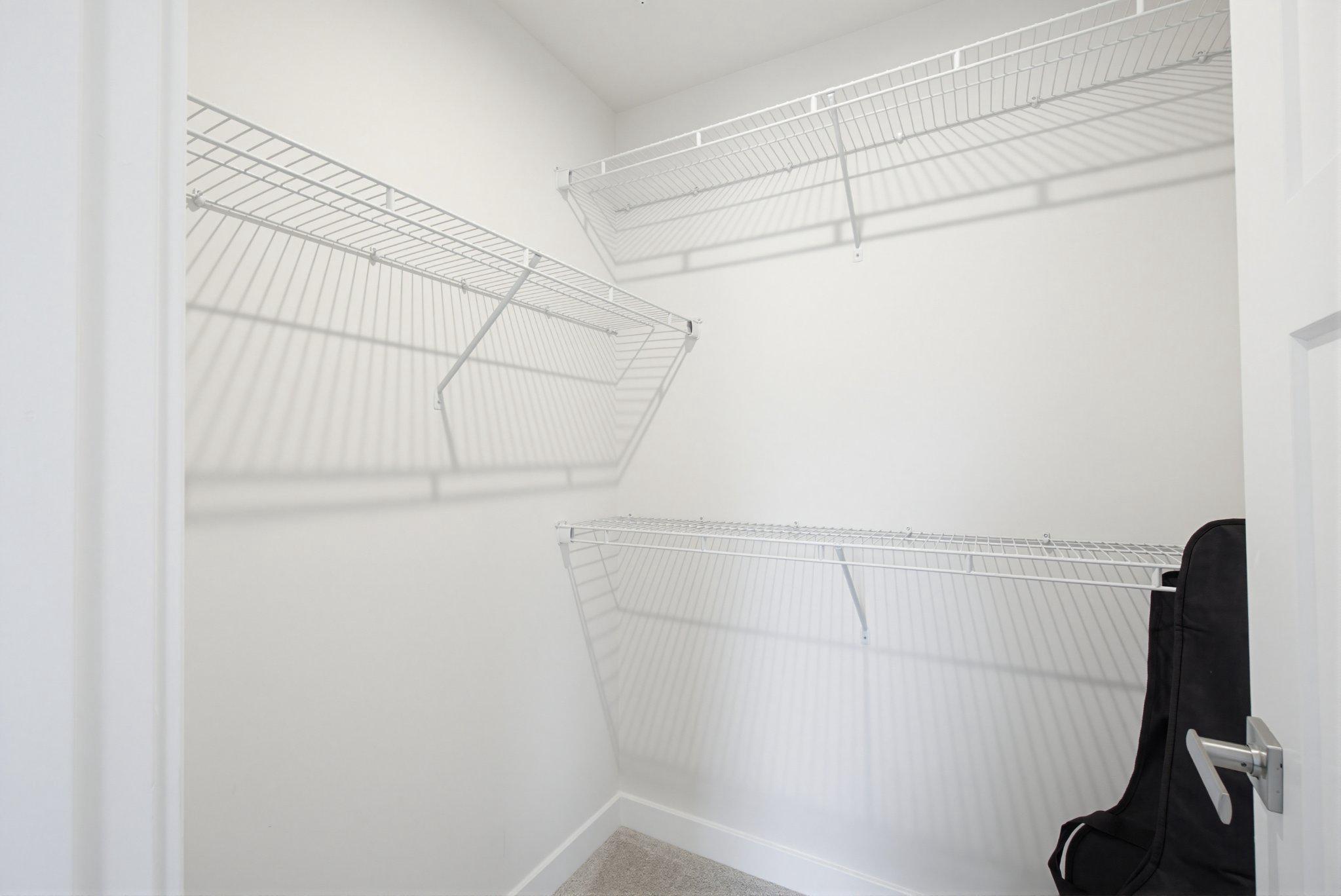 RUSTIC RISING - Residential