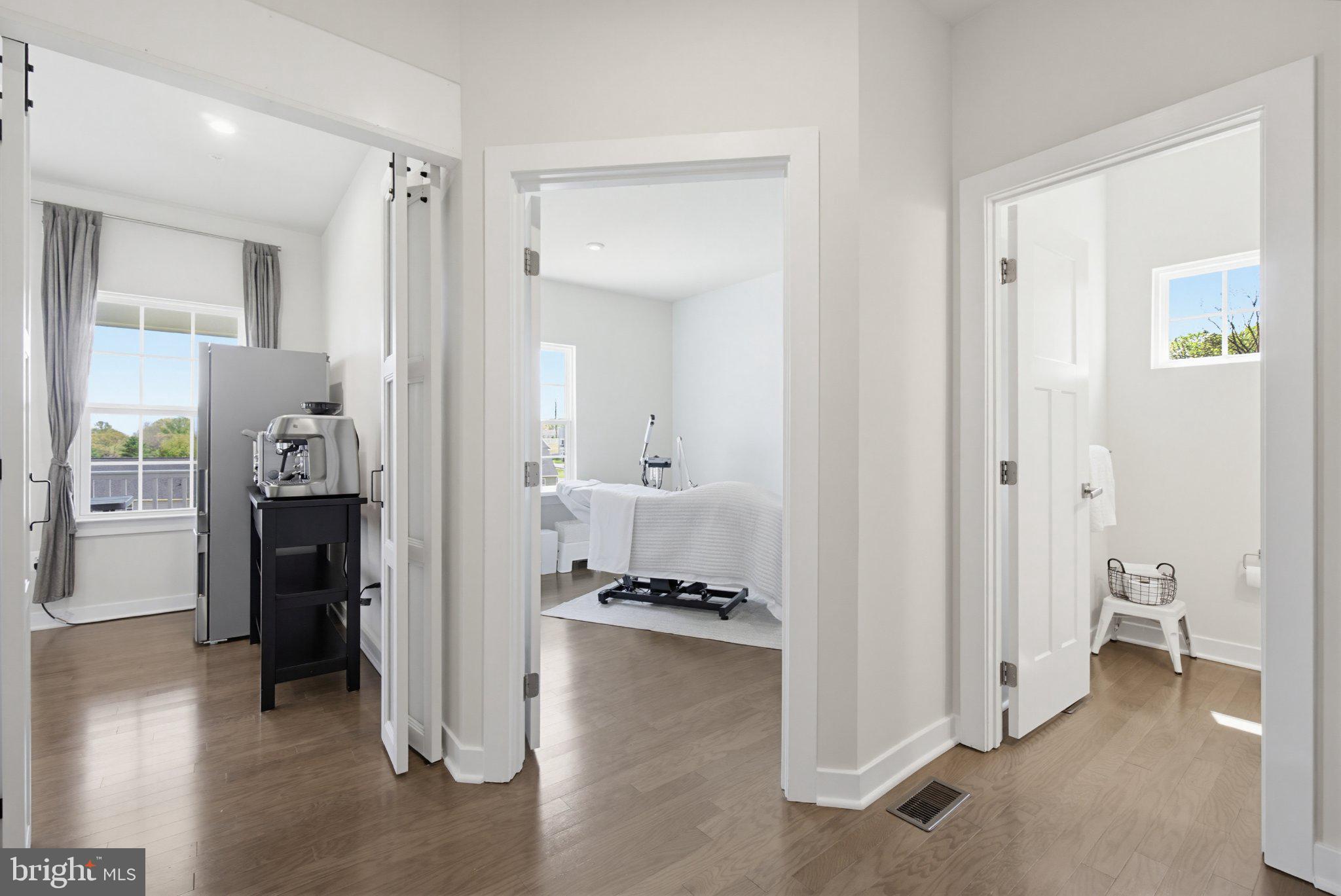 RUSTIC RISING - Residential