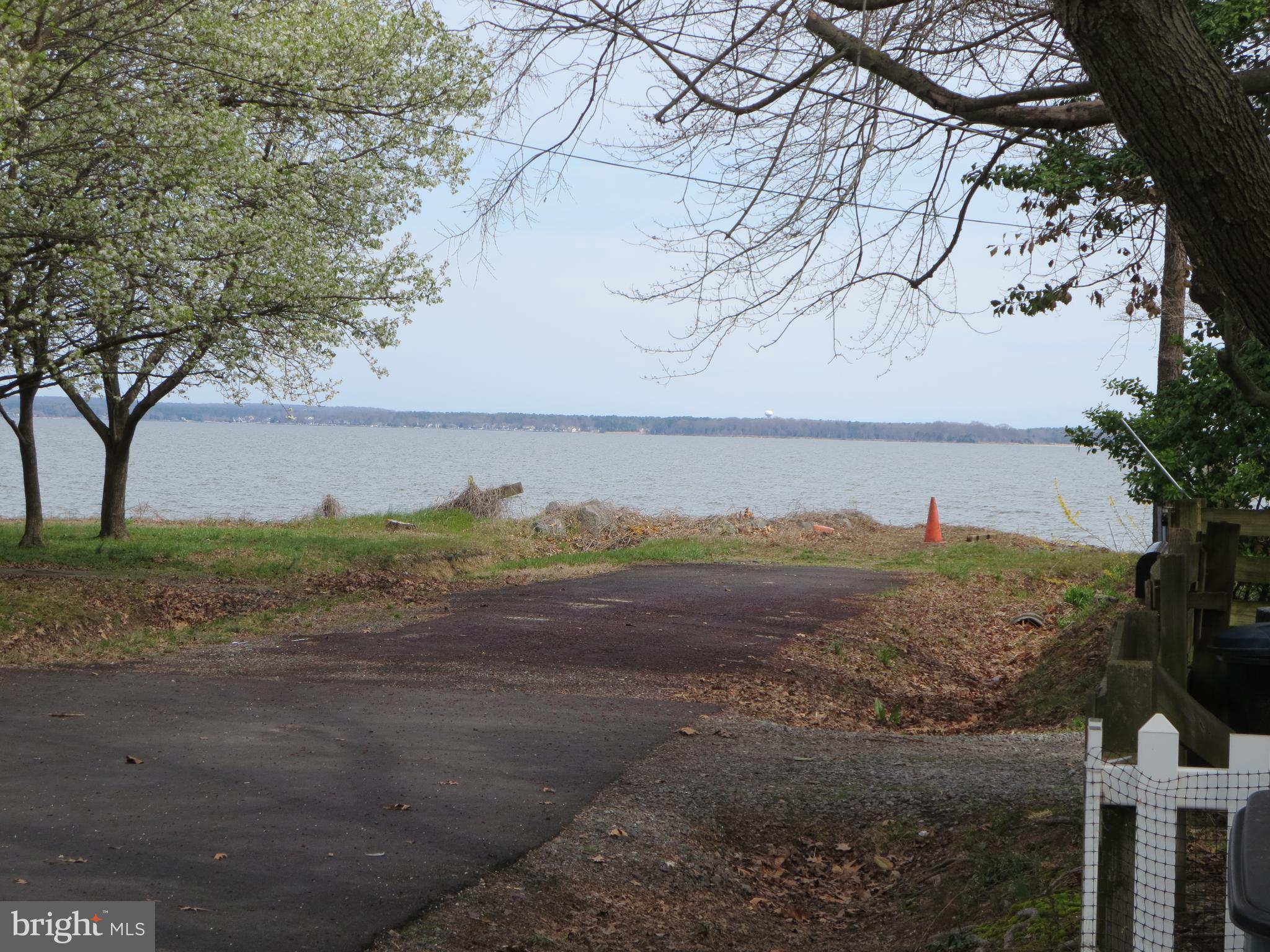 COLONIAL BEACH - Residential Lease