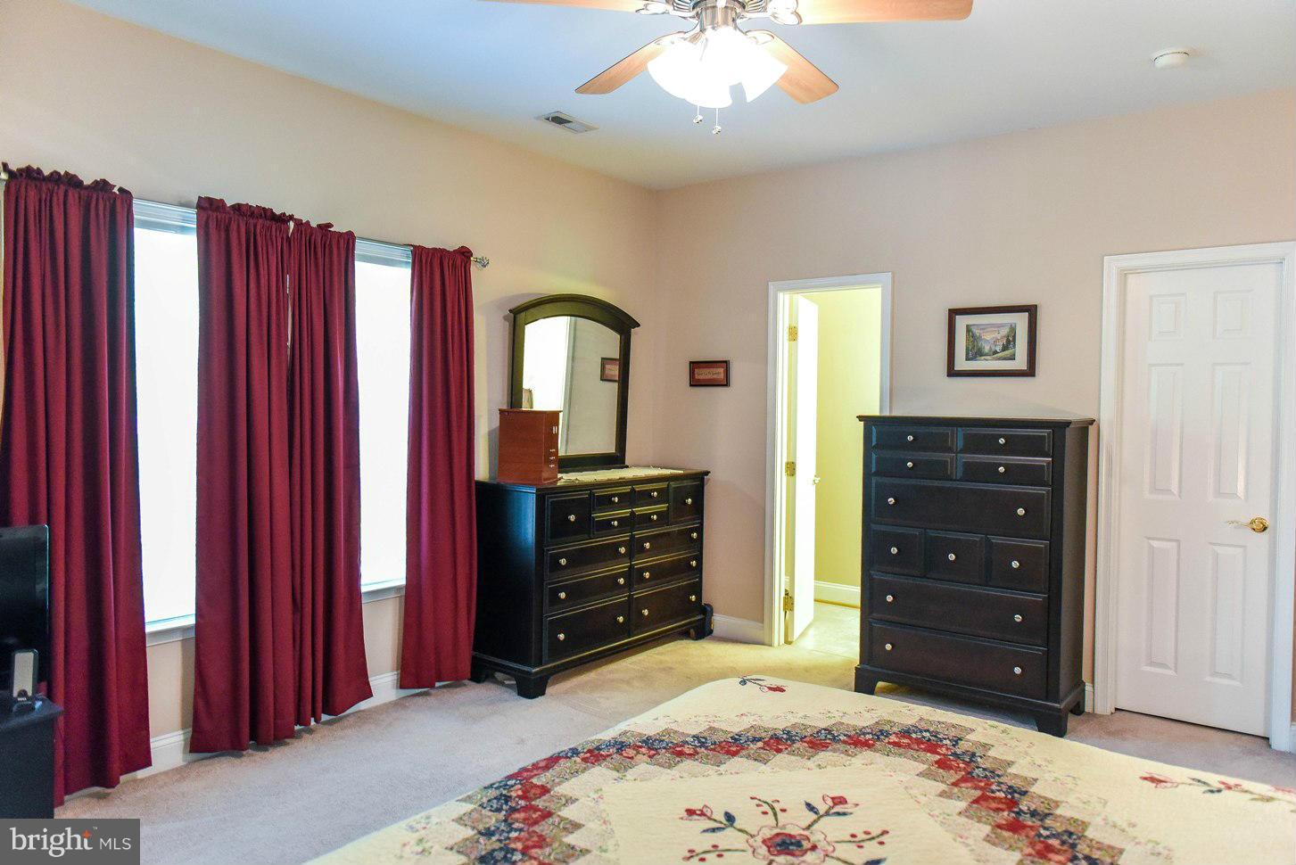 CASTLE CREEK - Residential