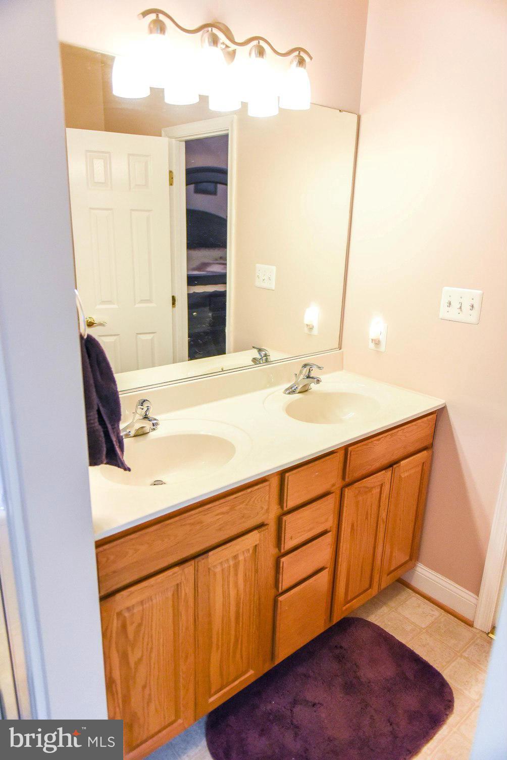 CASTLE CREEK - Residential