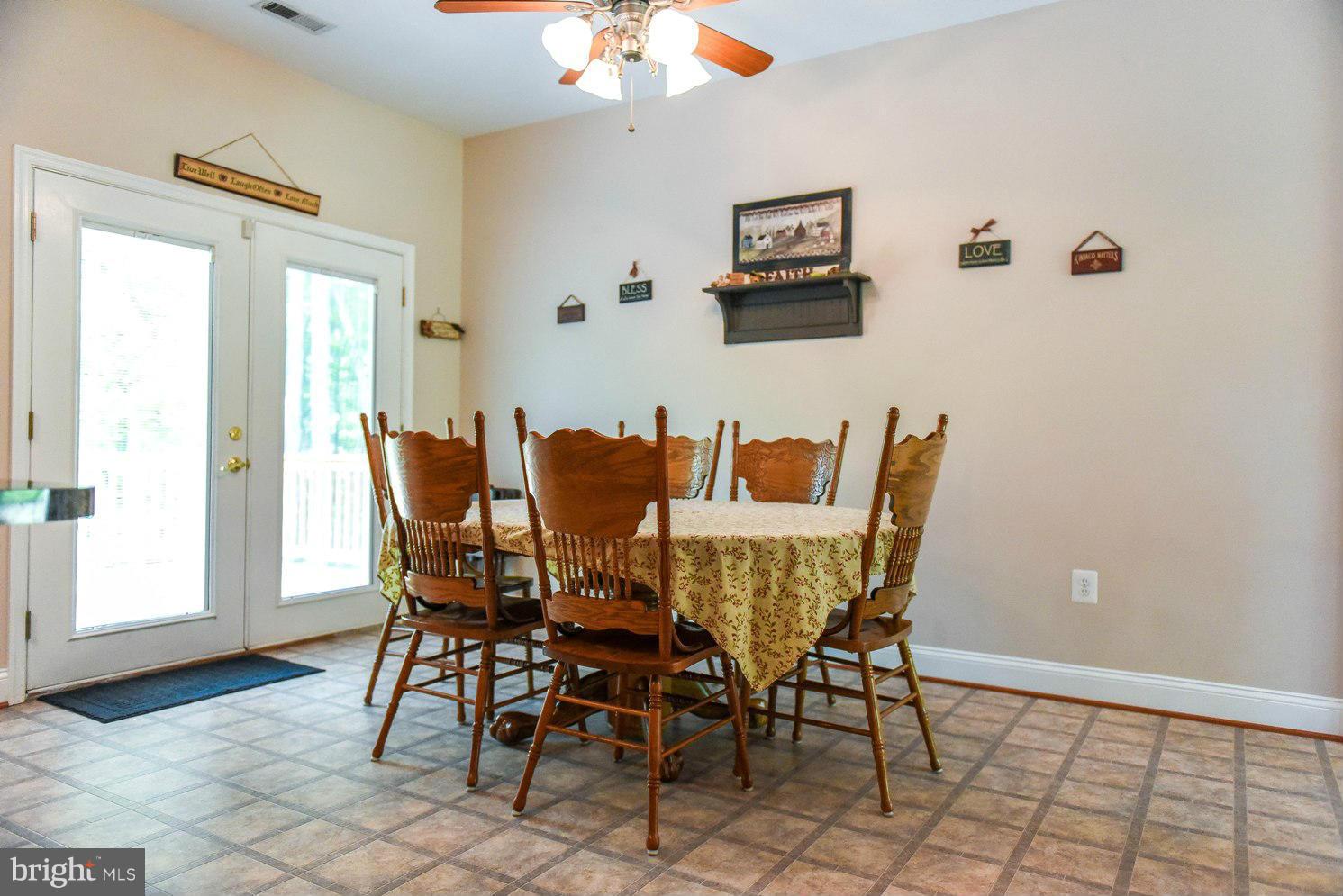 CASTLE CREEK - Residential