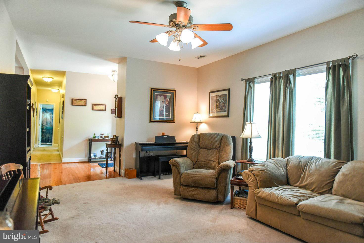 CASTLE CREEK - Residential