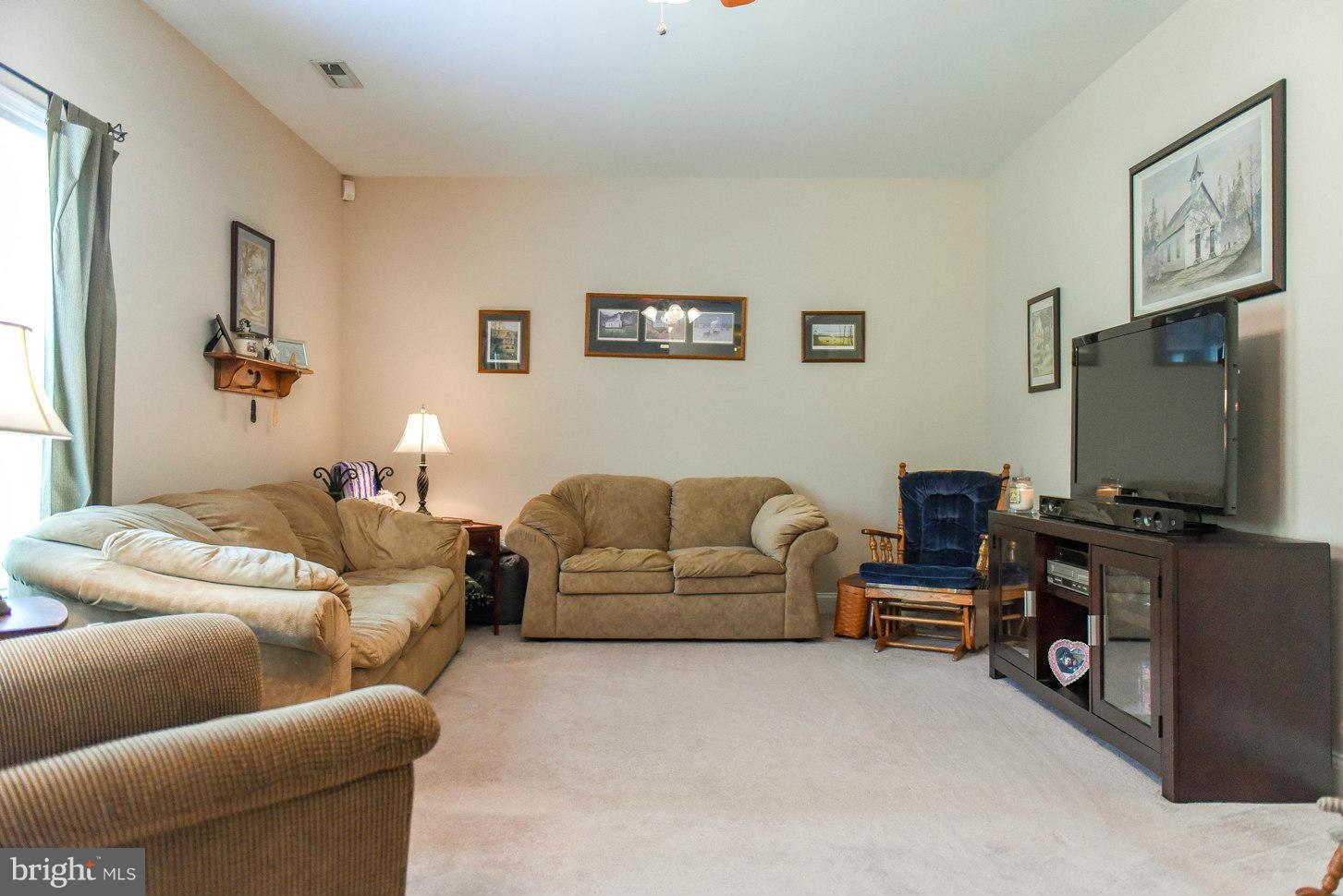 CASTLE CREEK - Residential