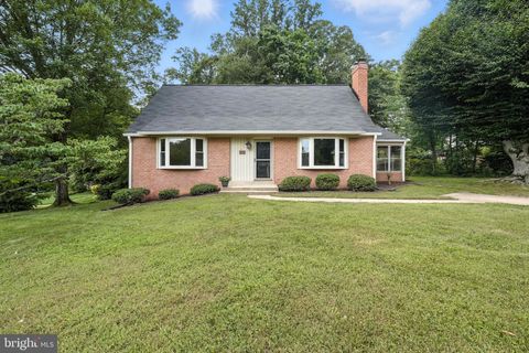 6910 BARNACK DRIVE SPRINGFIELD VA 22152