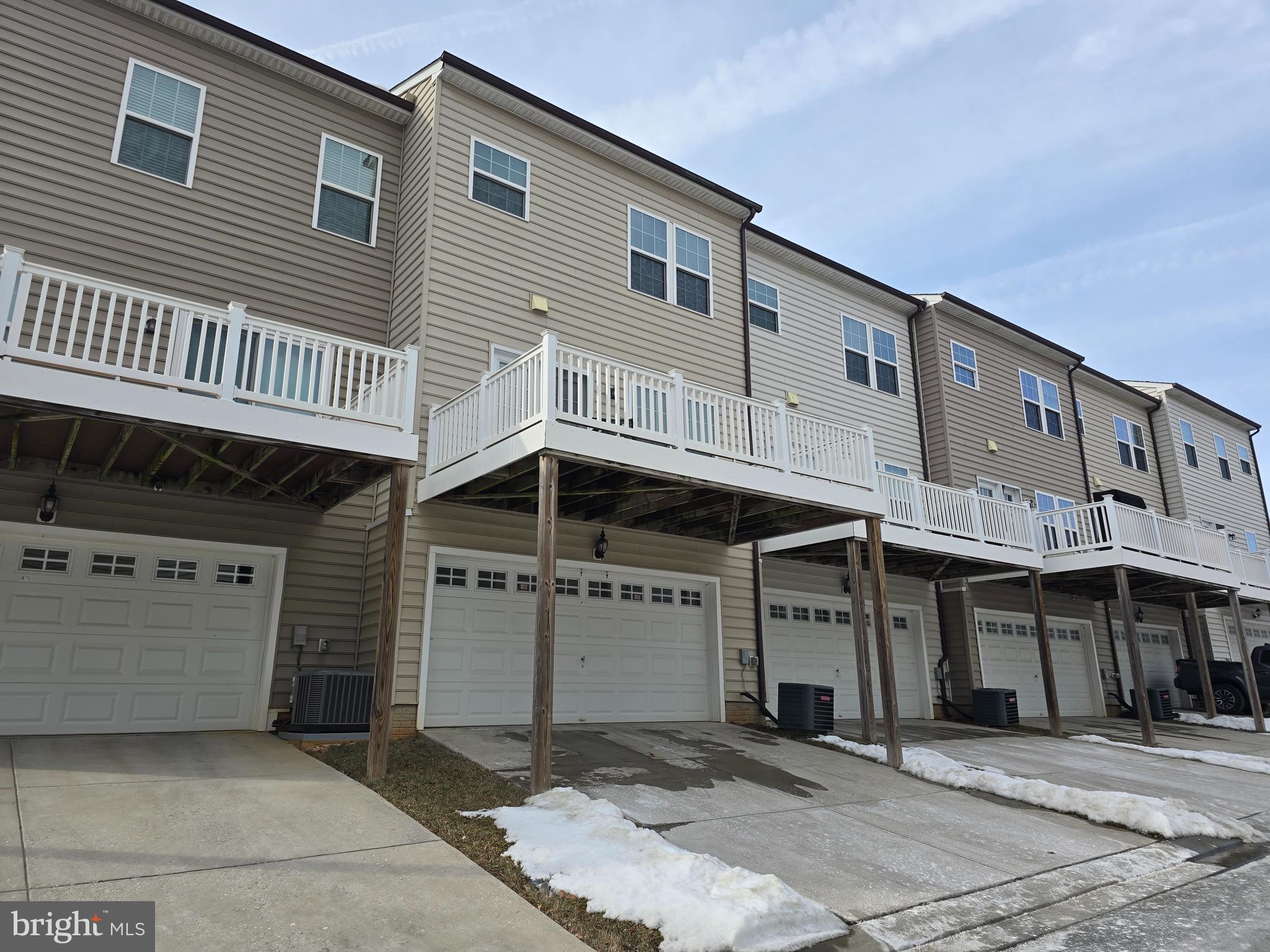 BALLARD GREEN - Residential