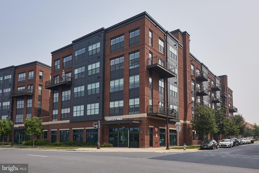 2 Bed plus Den / 2 Full Baths -Modern Living in the Heart of Downtown Crown. This spacious 2BD/2BA unit includes an Office/Den and a private balcony overlooking the courtyard. The chef's kitchen boasts quartz countertops, contemporary custom cabinets, a tile backsplash, a kitchen island, and stainless appliances. The open one-level floor plan situates the kitchen and living area in the center with bedrooms on opposite sides of the unit. The Primary Suite Bath features quartz counters atop a custom dual sink vanity and elegant tile flooring. Luxury features are found throughout, including 9' ceilings, stainless hardware, and engineered hardwood floors.

The building offers a secure lobby, Package Concierge service, private garage parking, beautifully landscaped courtyards with gas fireplaces, and grill . Additionally, it provides easy access to 270/370 Rio, multiple dining options, and much more."