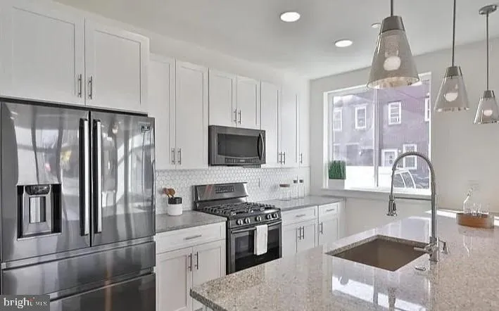 Philadelphia, Pennsylvania 19123, United States, 2 Bedrooms Bedrooms, ,3 BathroomsBathrooms,Residential,Active,25055
