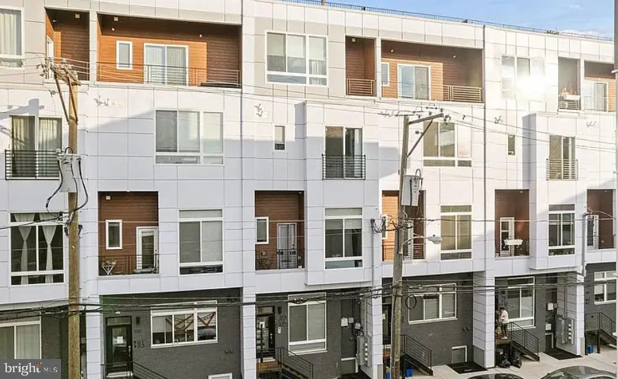 Philadelphia, Pennsylvania 19123, United States, 2 Bedrooms Bedrooms, ,3 BathroomsBathrooms,Residential,Active,25055