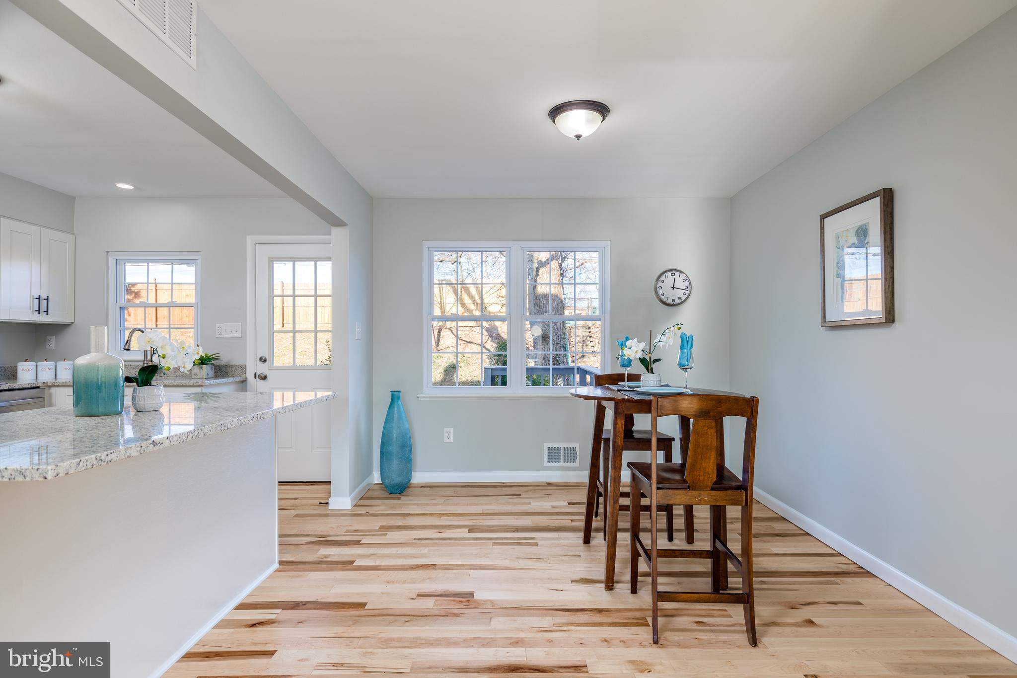 TOWN & COUNTRY APARTMENTS CARNEY - Residential