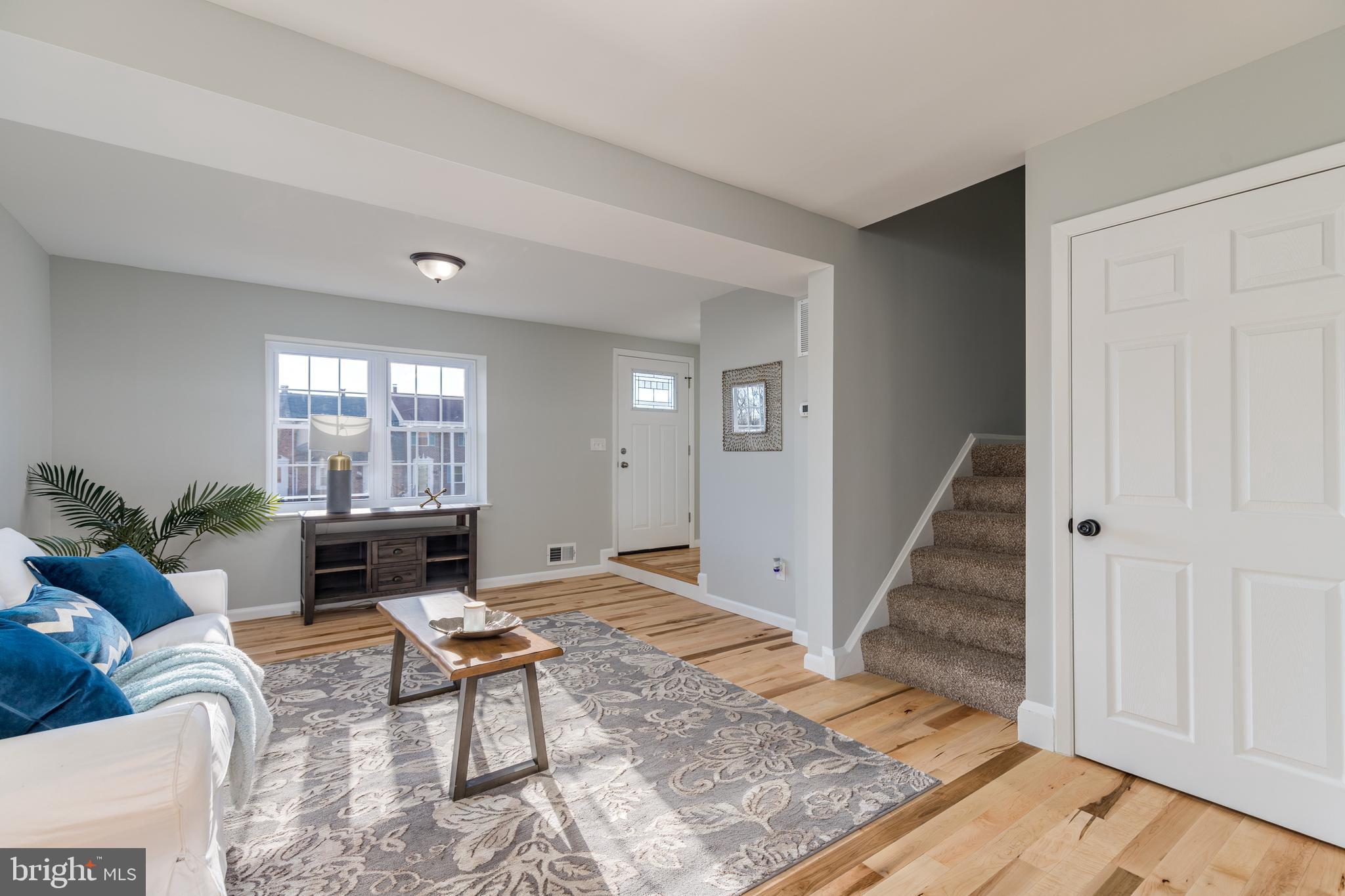 TOWN & COUNTRY APARTMENTS CARNEY - Residential