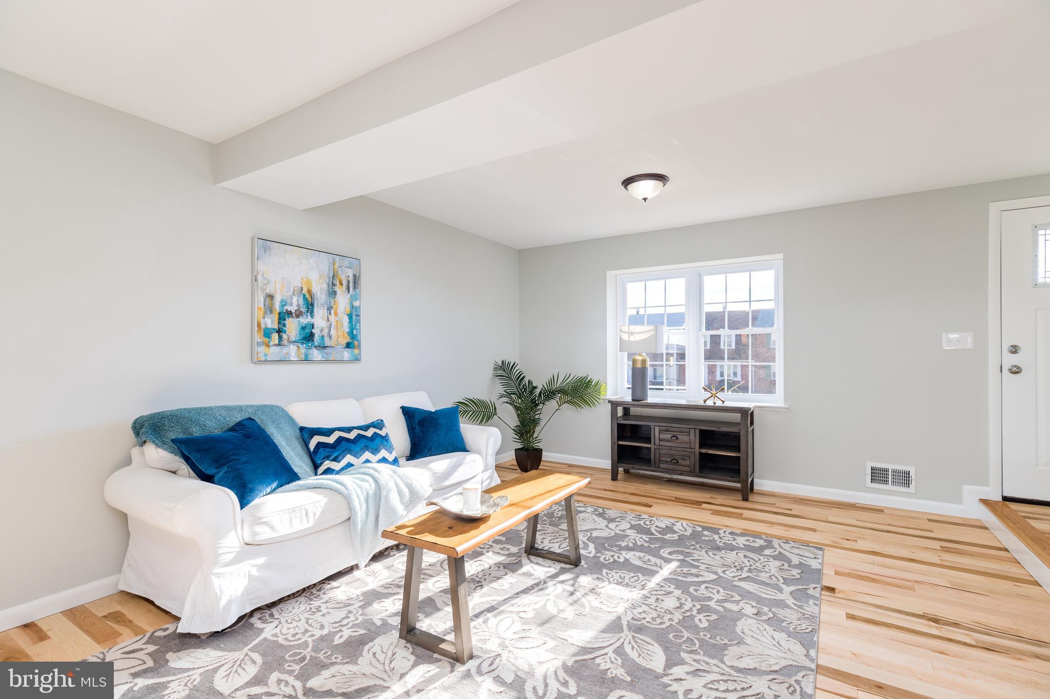 TOWN & COUNTRY APARTMENTS CARNEY - Residential