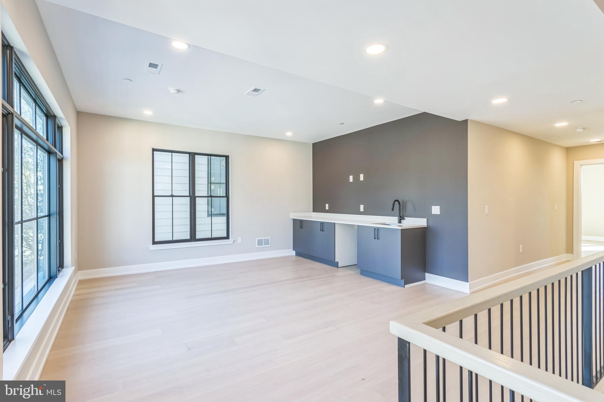 PHILADELPHIA - Residential