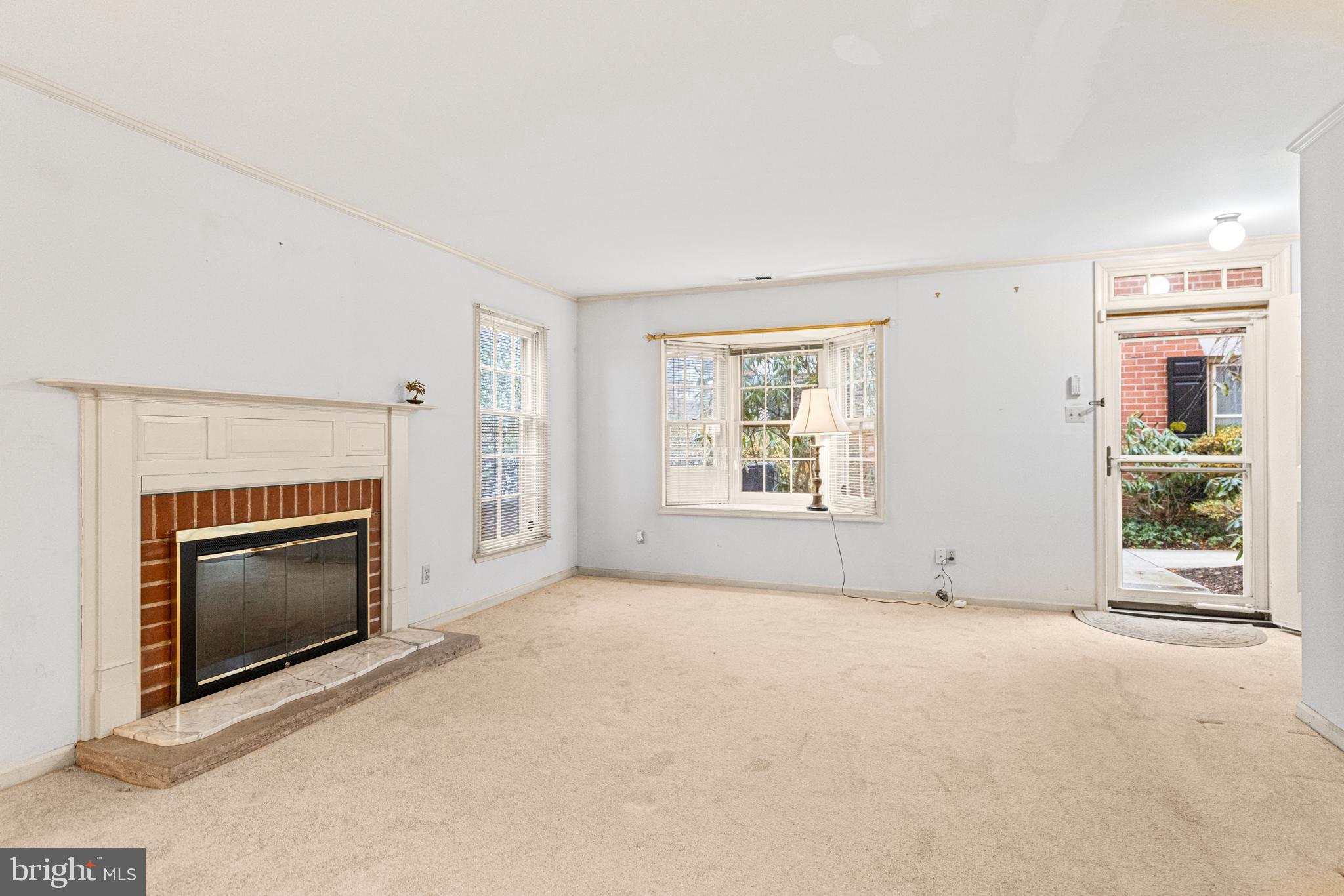 8708 PROSPECT AVENUE B4