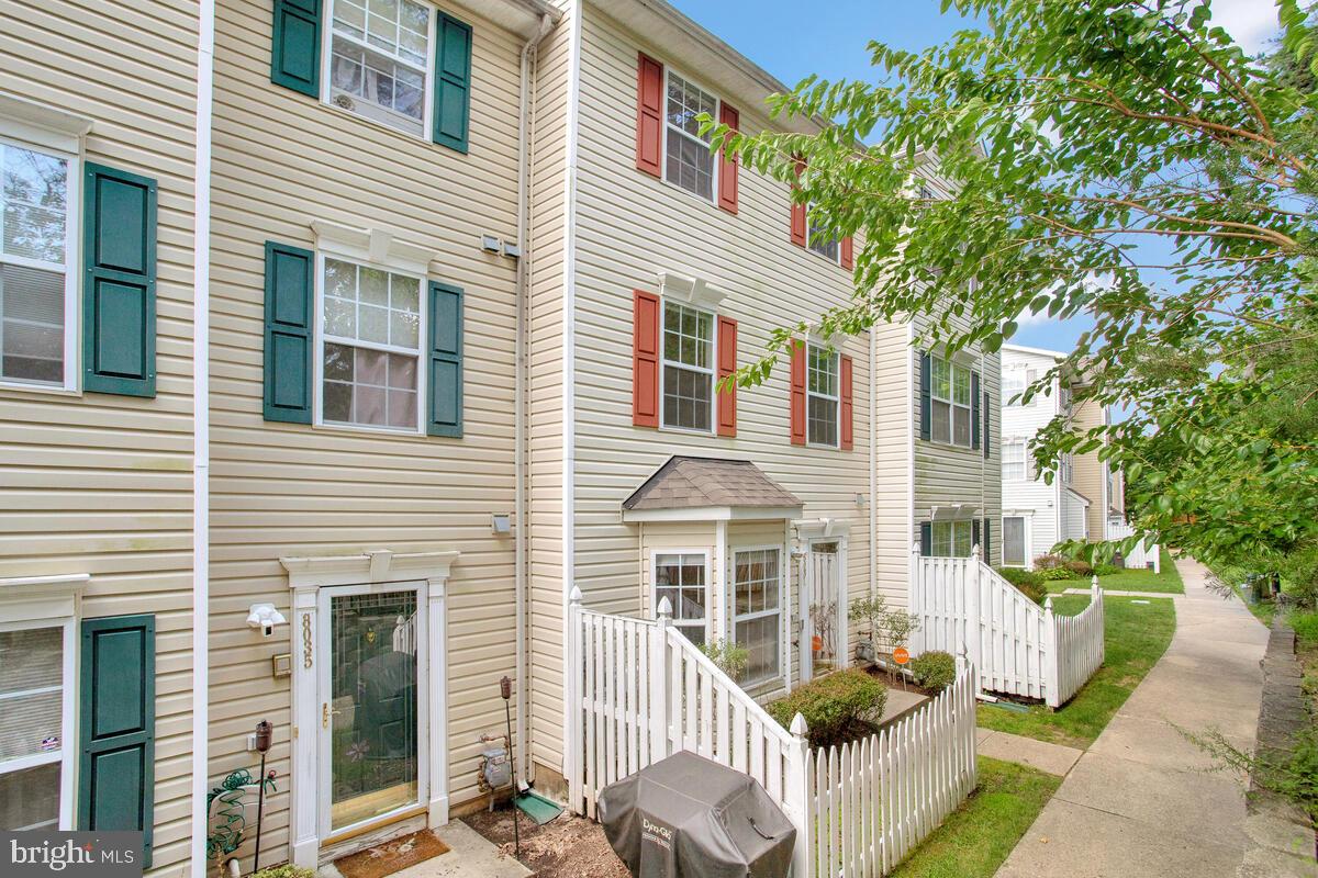 ASBURY WOODS - Residential