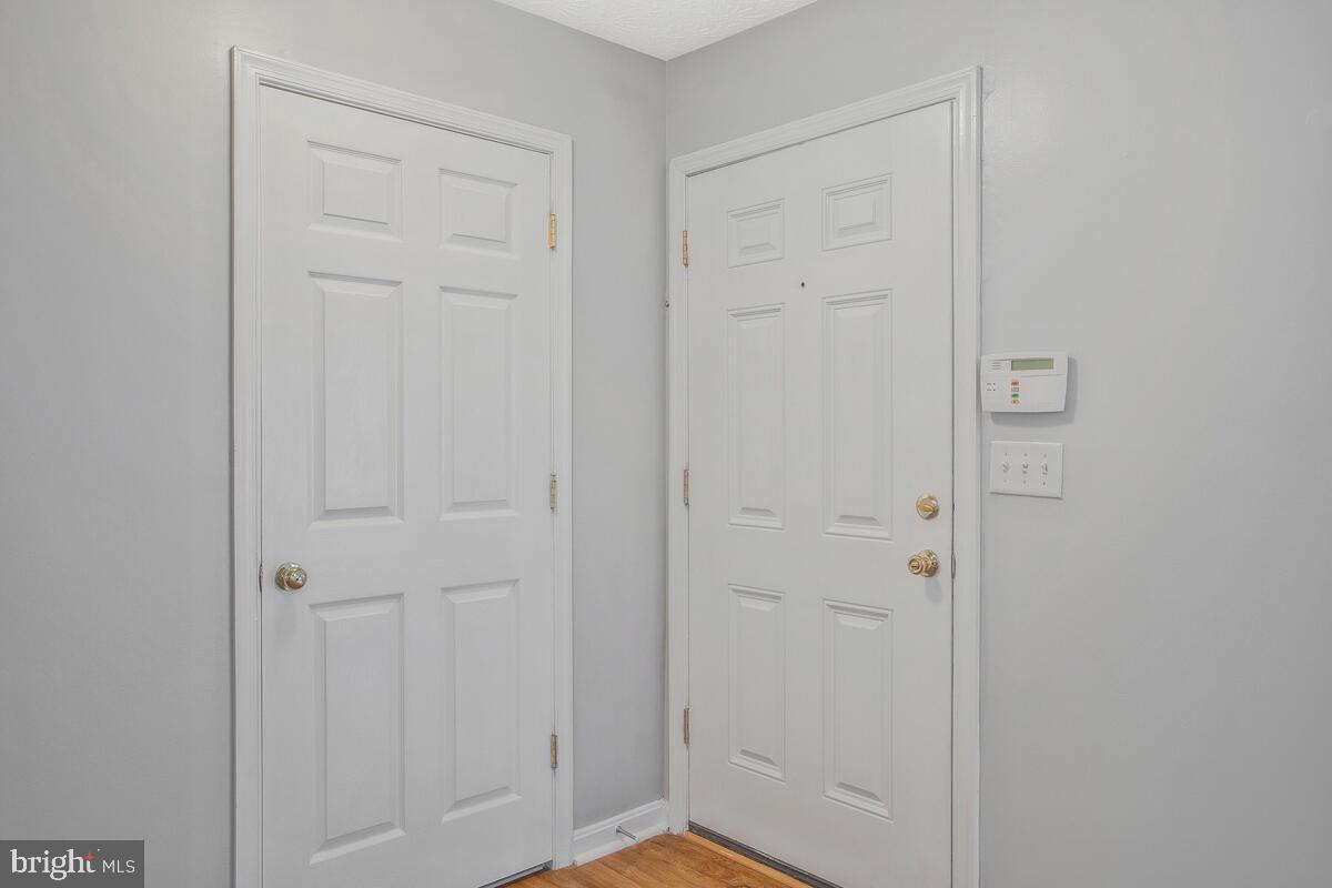 ASBURY WOODS - Residential