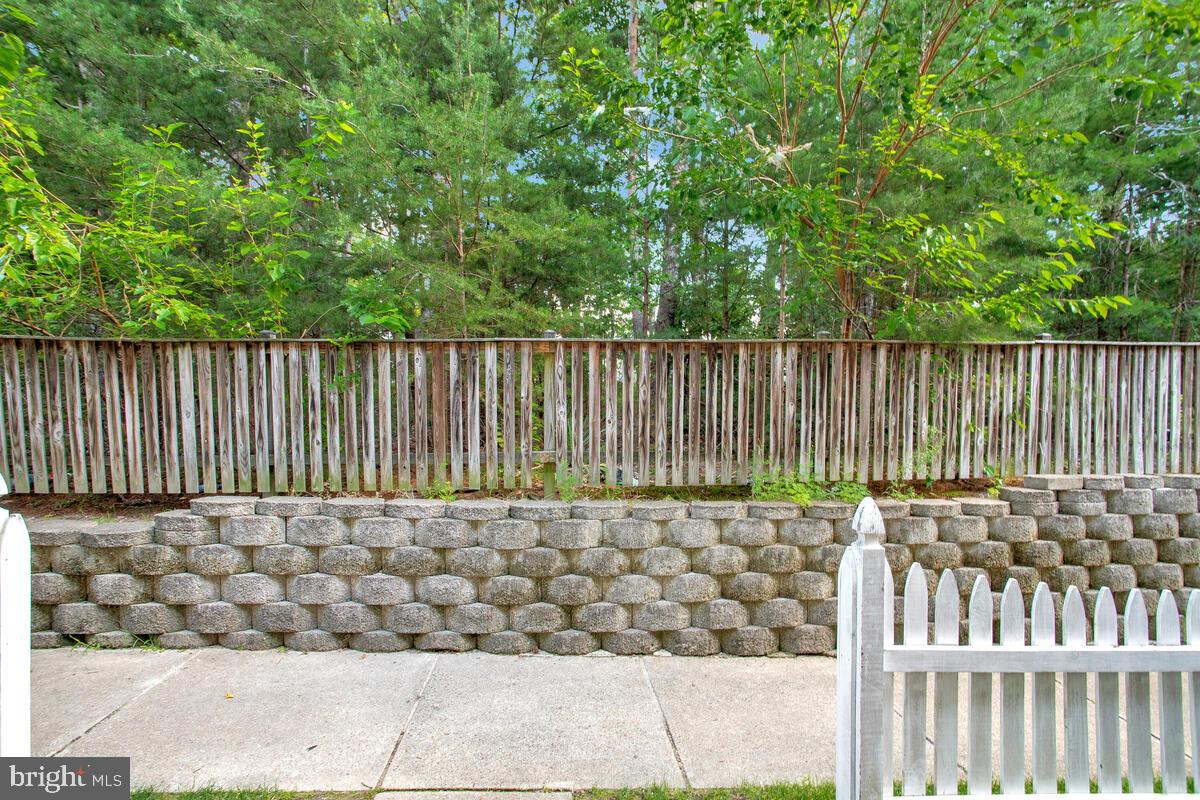 ASBURY WOODS - Residential