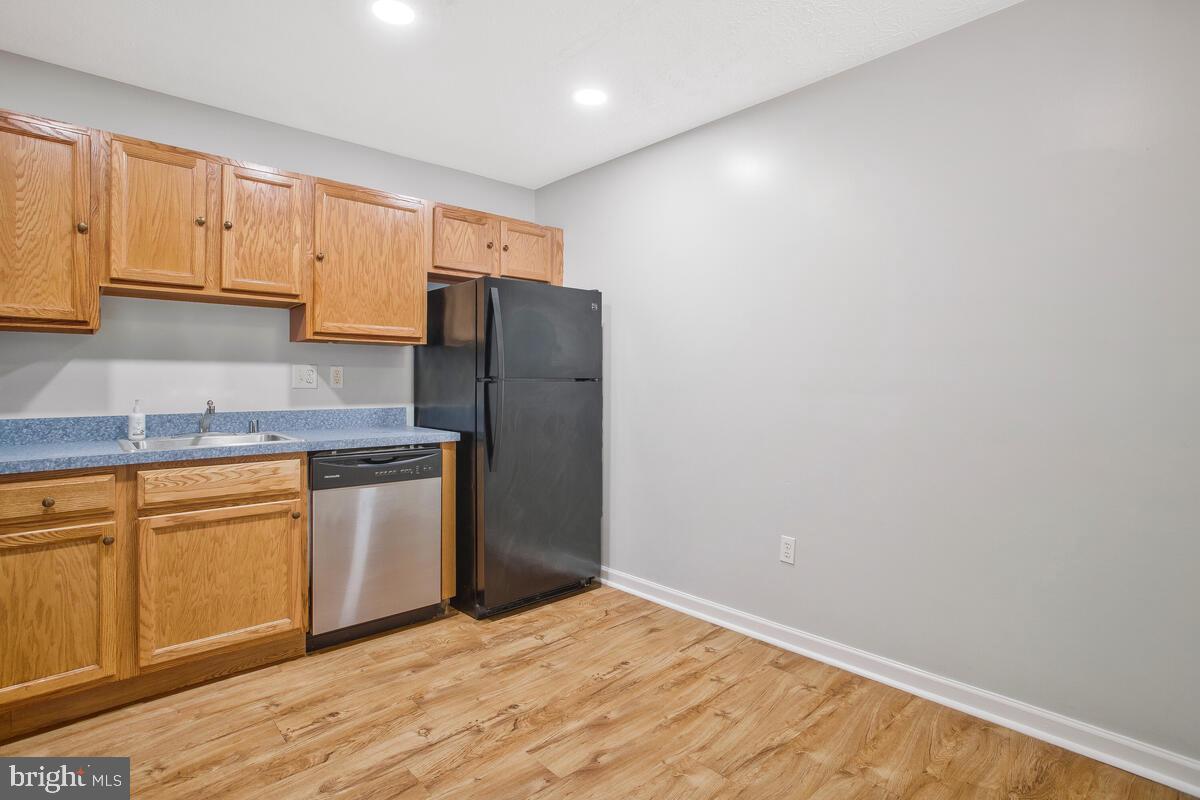 ASBURY WOODS - Residential