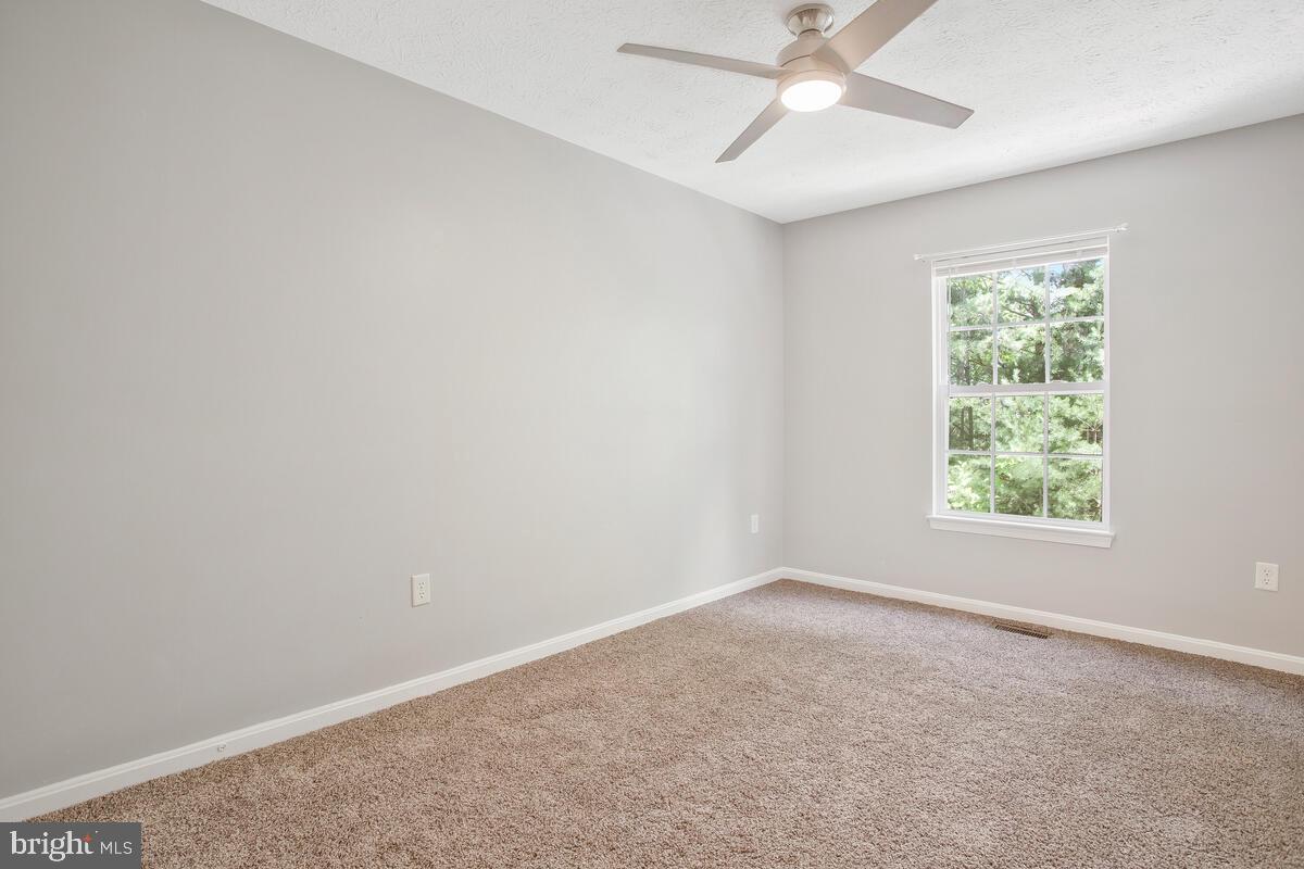 ASBURY WOODS - Residential