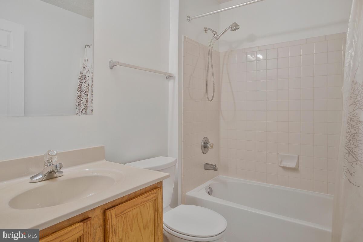 ASBURY WOODS - Residential