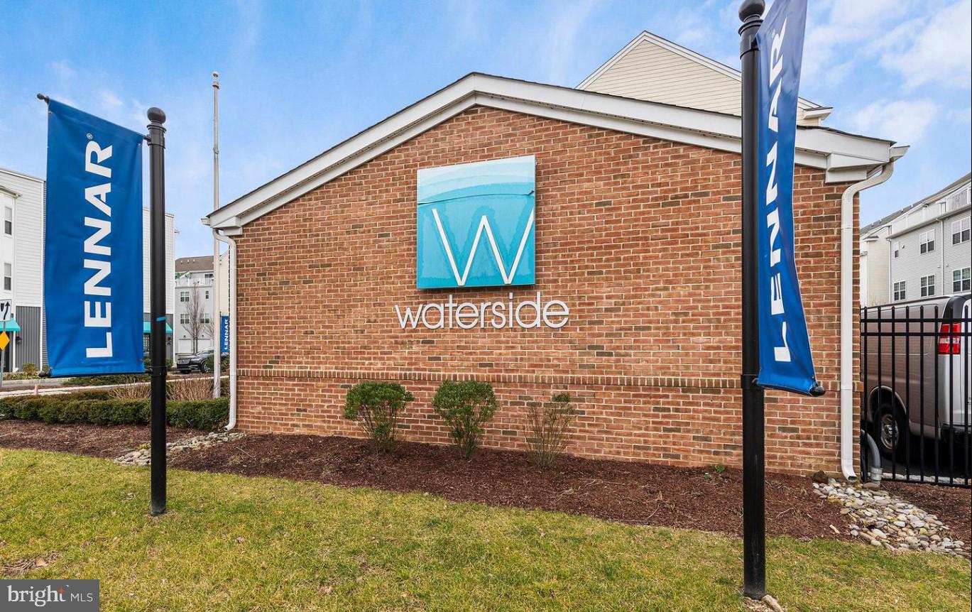 WATERSIDE - Residential Lease