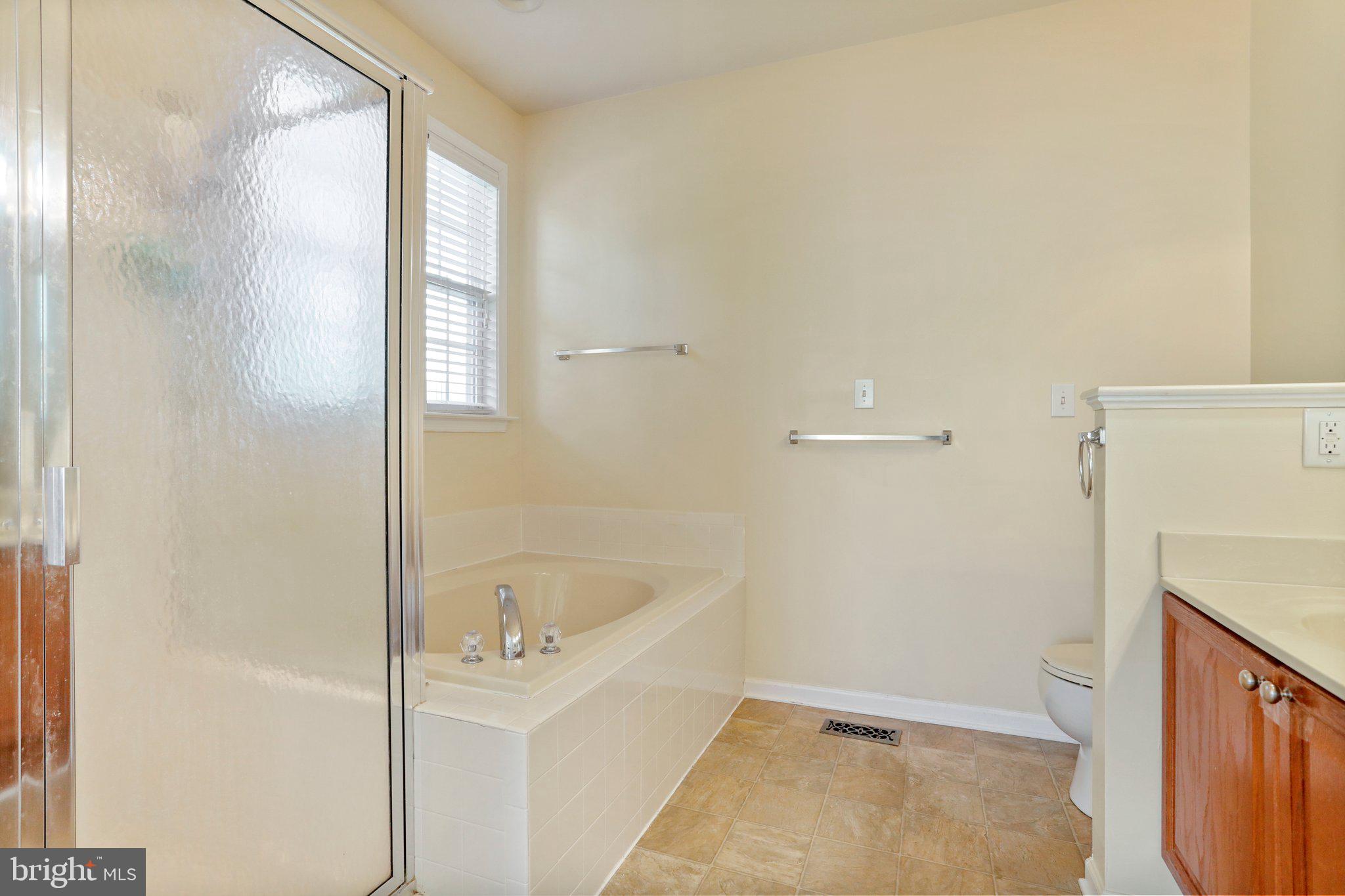 BENTWOOD ESTATES - Residential