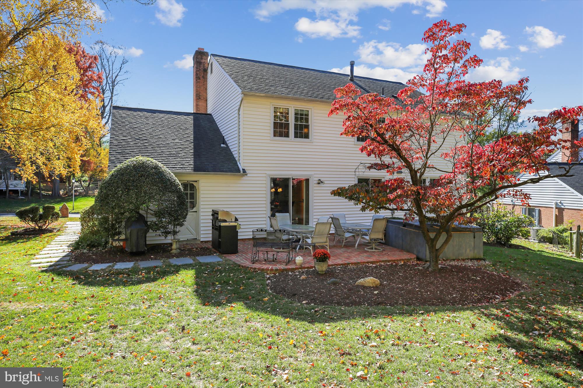 MONTROSE WOODS - Residential