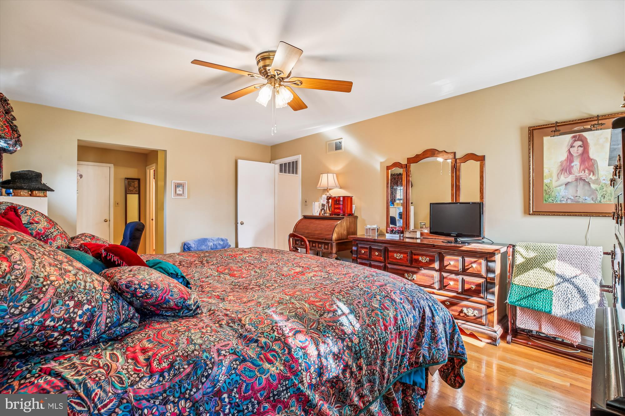 MONTROSE WOODS - Residential