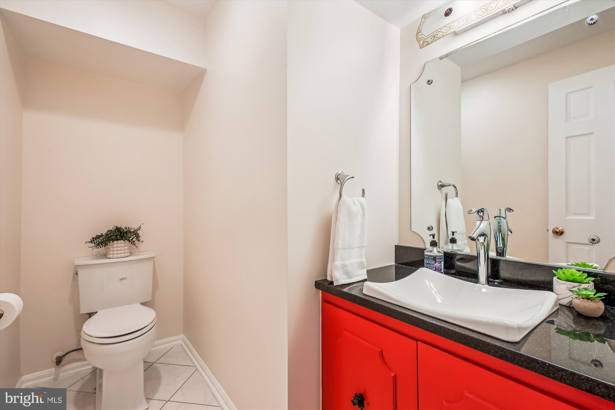 MONTROSE WOODS - Residential