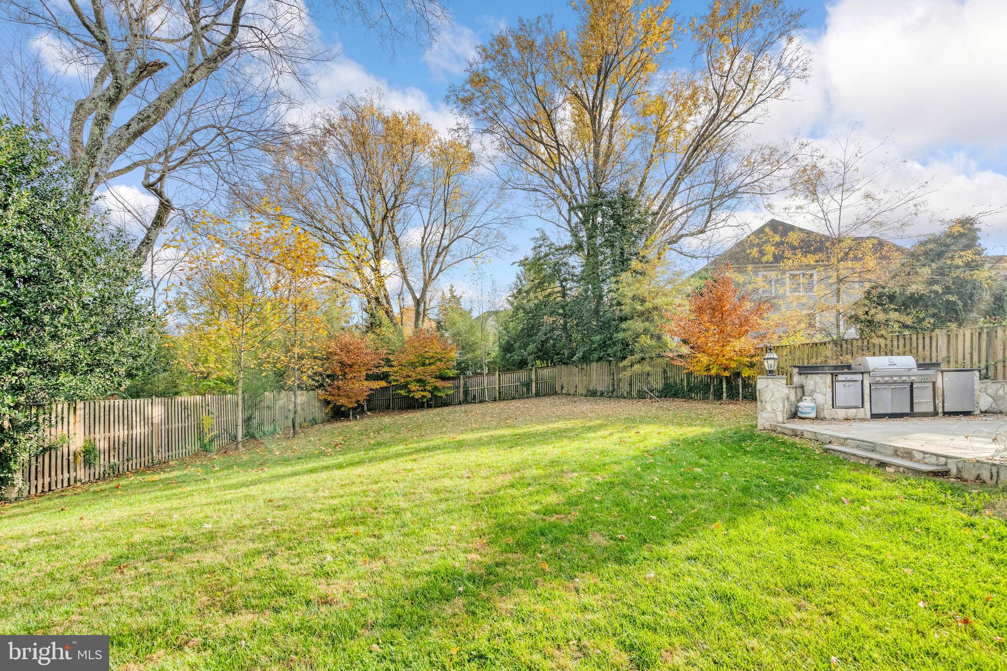 LANGLEY MANOR - Residential Lease