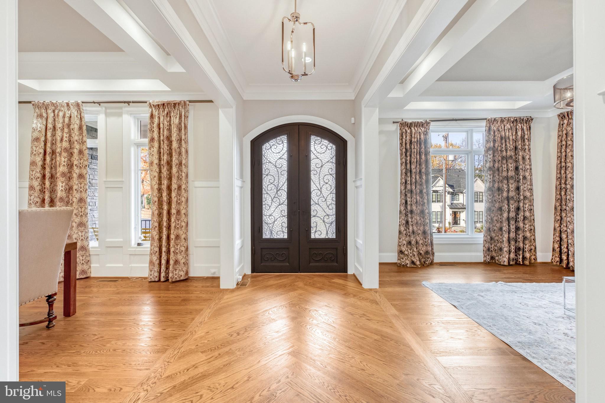 LANGLEY MANOR - Residential Lease