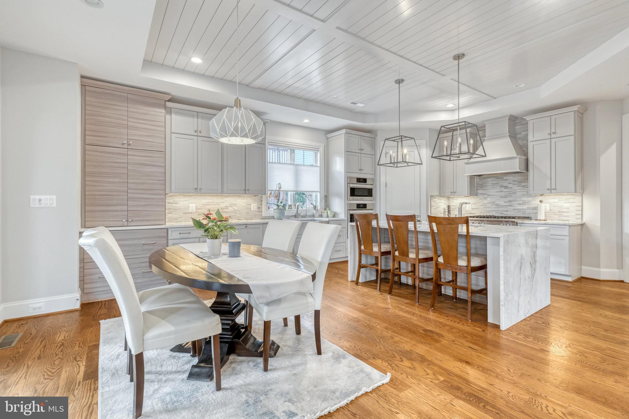 LANGLEY MANOR - Residential Lease