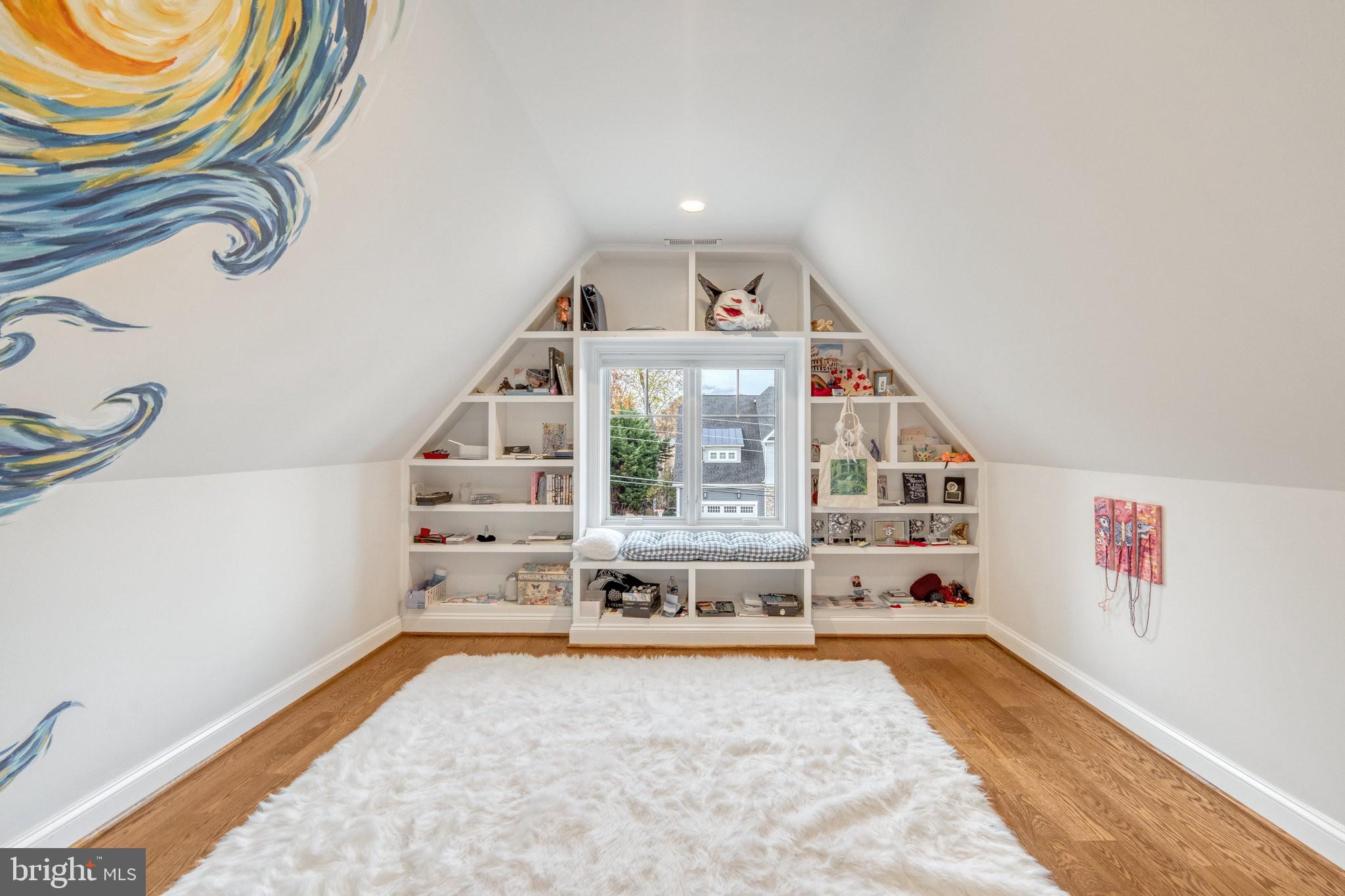 LANGLEY MANOR - Residential Lease