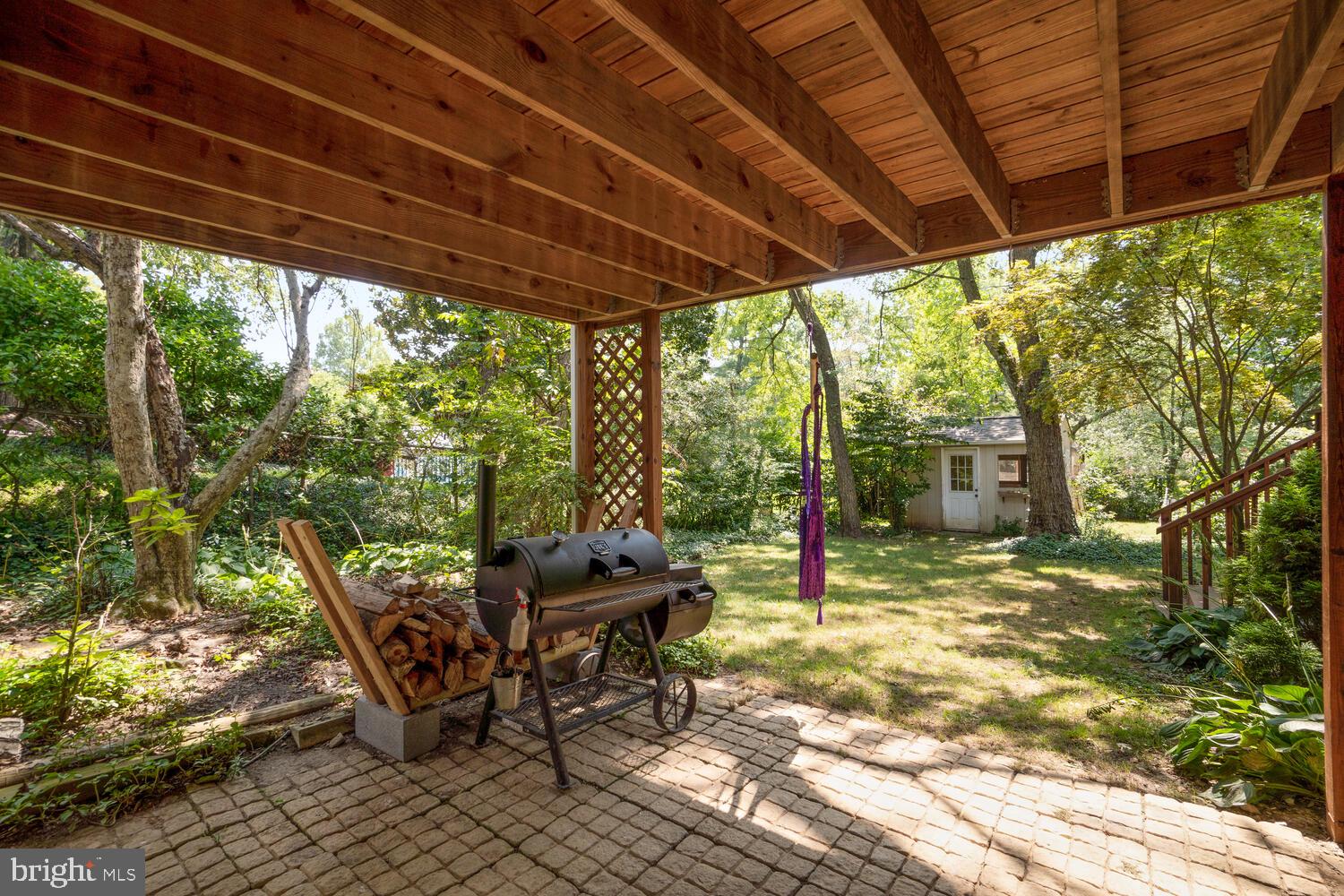 WILLIAMSBURG VILLAGE - Residential