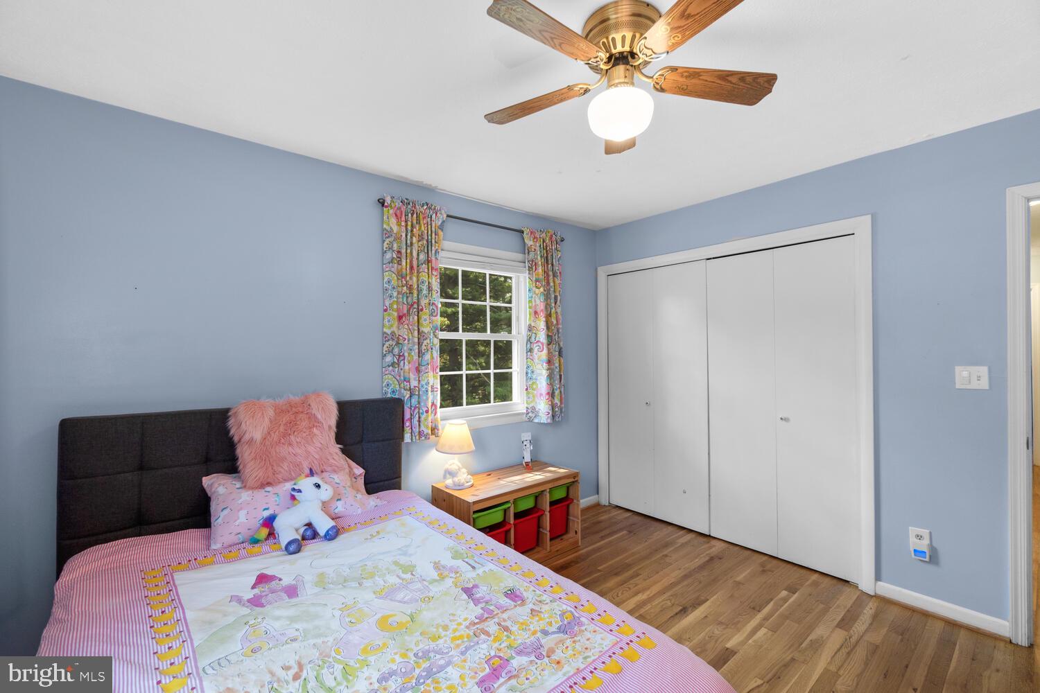 WILLIAMSBURG VILLAGE - Residential