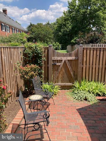 FAIRLINGTON MEADOWS - Residential